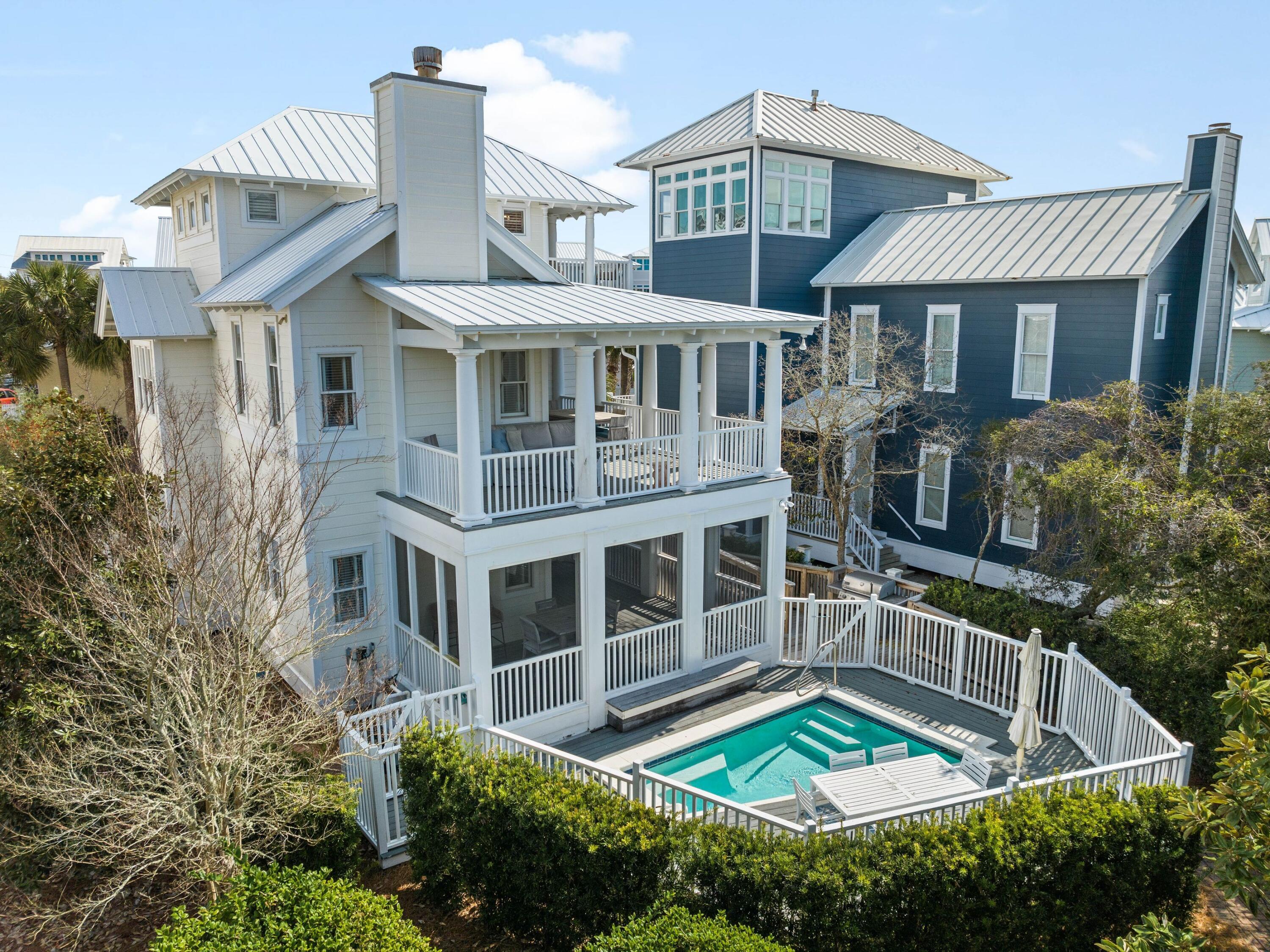PARADISE TOO - Residential
