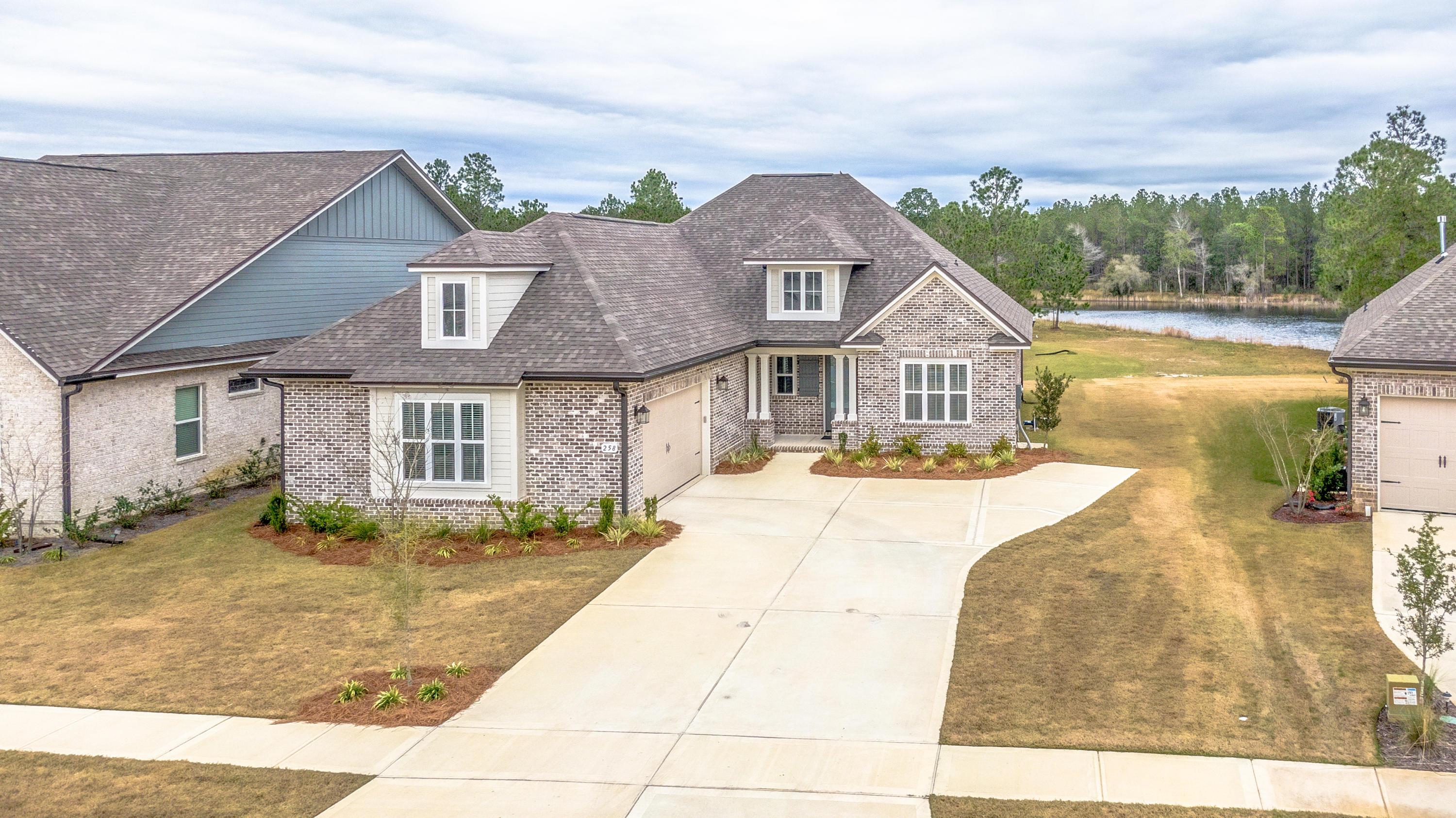 HAMMOCK BAY - Residential