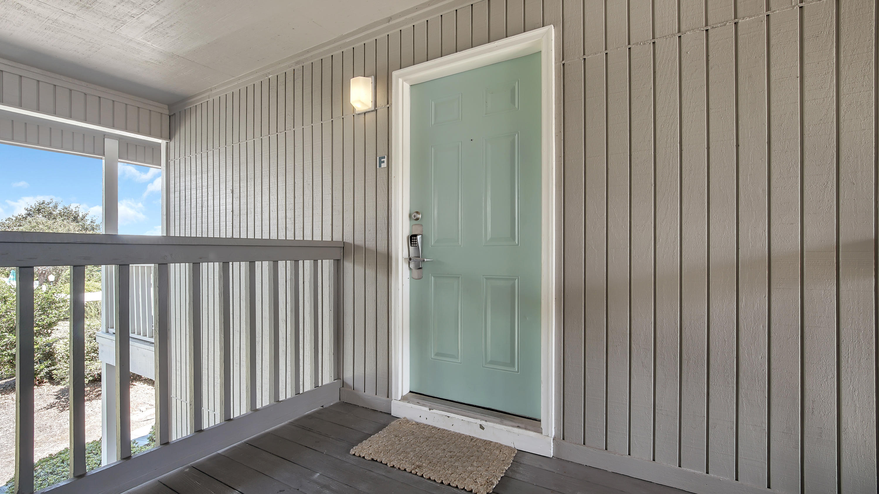 BEACHWOOD VILLAS CONDO - Residential