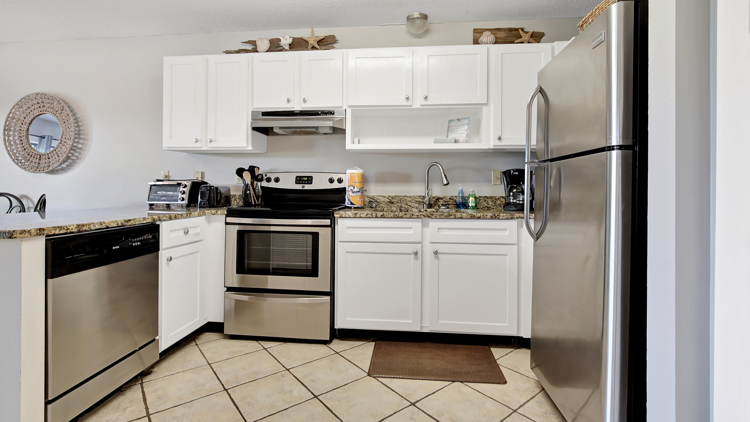 BEACHWOOD VILLAS CONDO - Residential