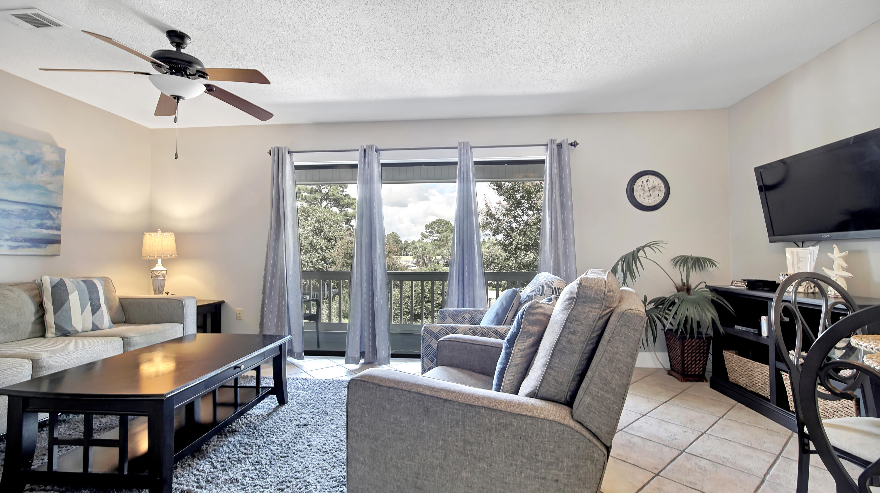 BEACHWOOD VILLAS CONDO - Residential