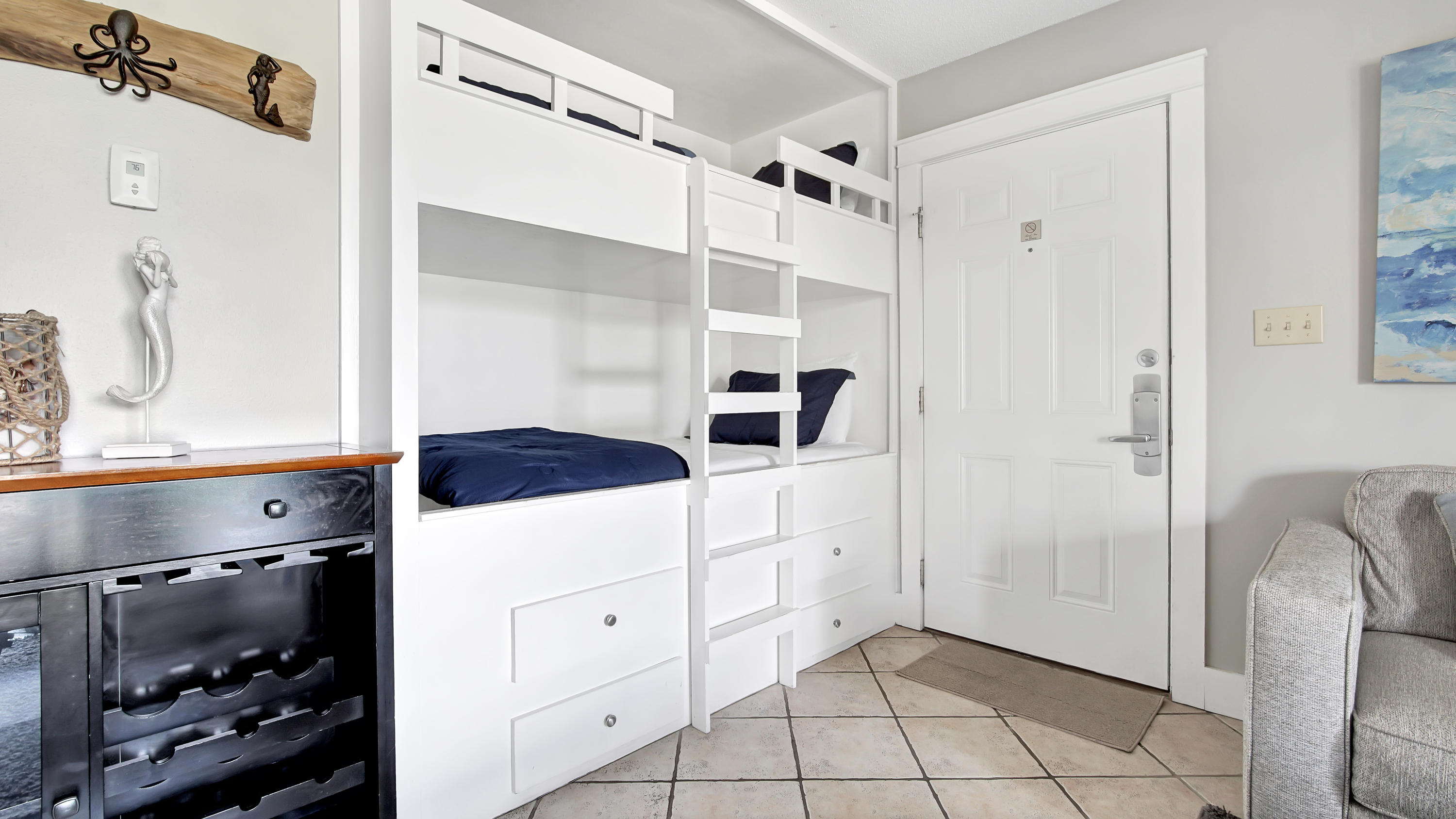 BEACHWOOD VILLAS CONDO - Residential