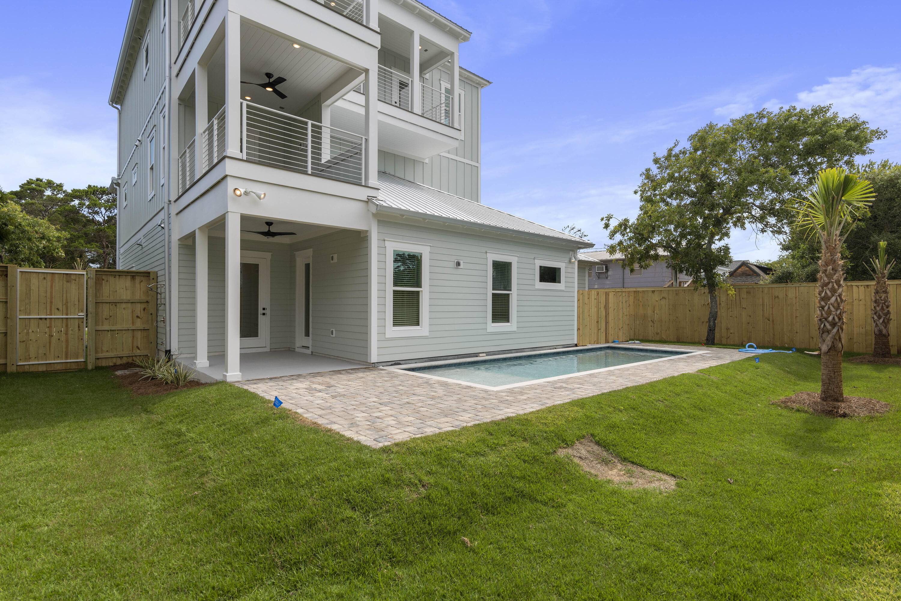 GULFVIEW HEIGHTS 1ST ADDN - Residential