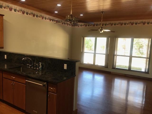 HOLLAND PLACE - Residential