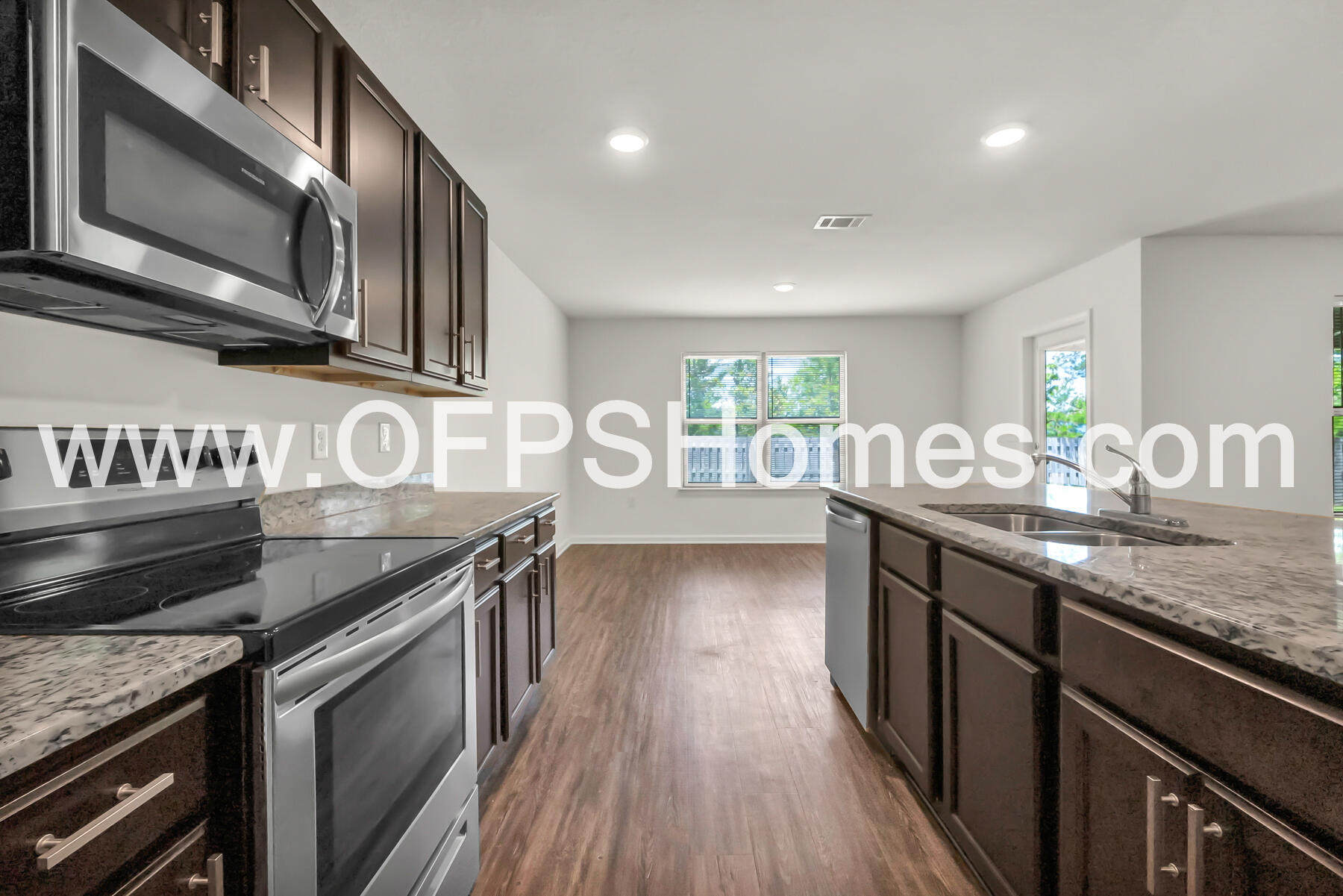 Redstone Commons - Residential Lease