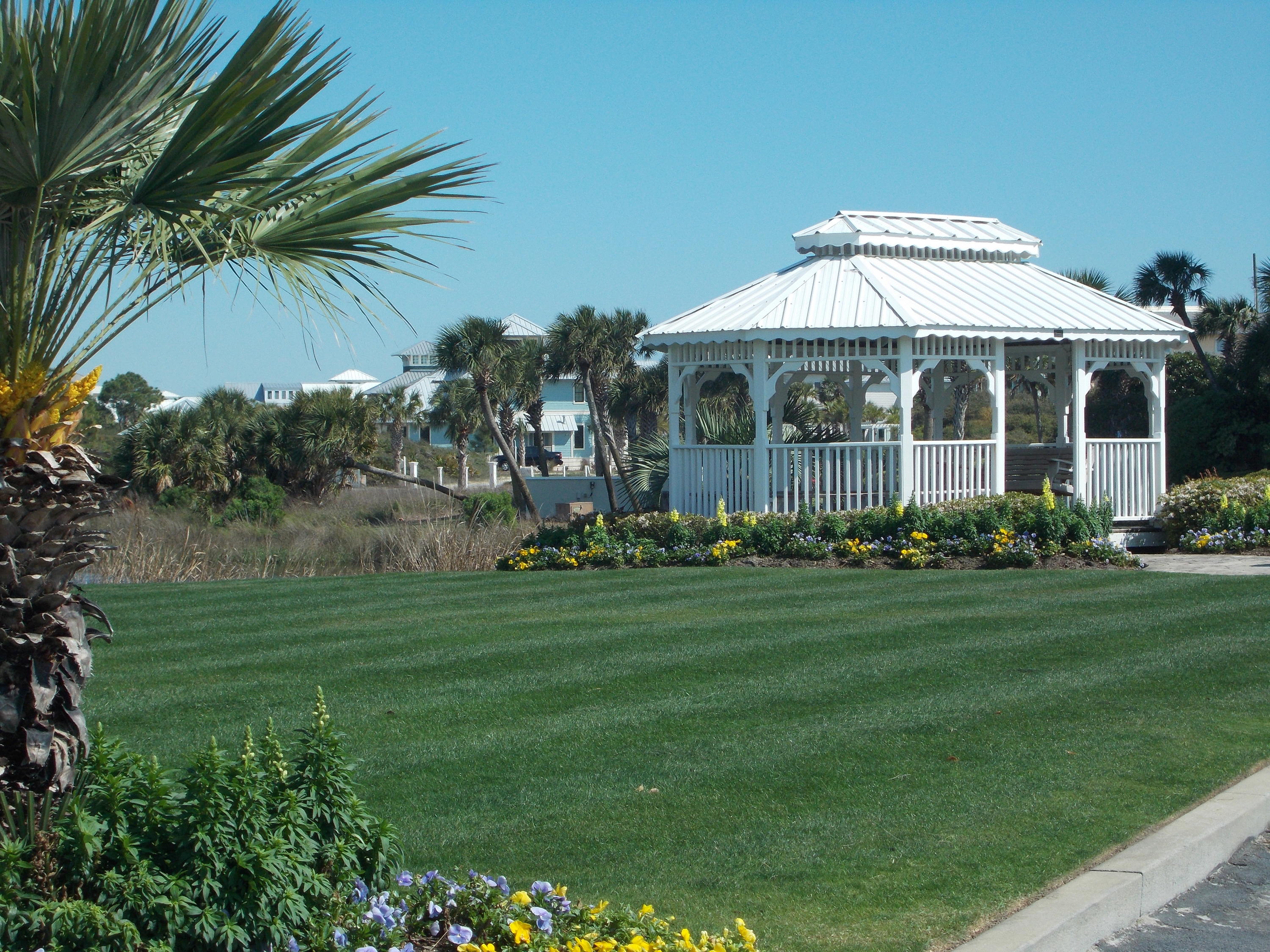 PINNACLE PORT - Residential