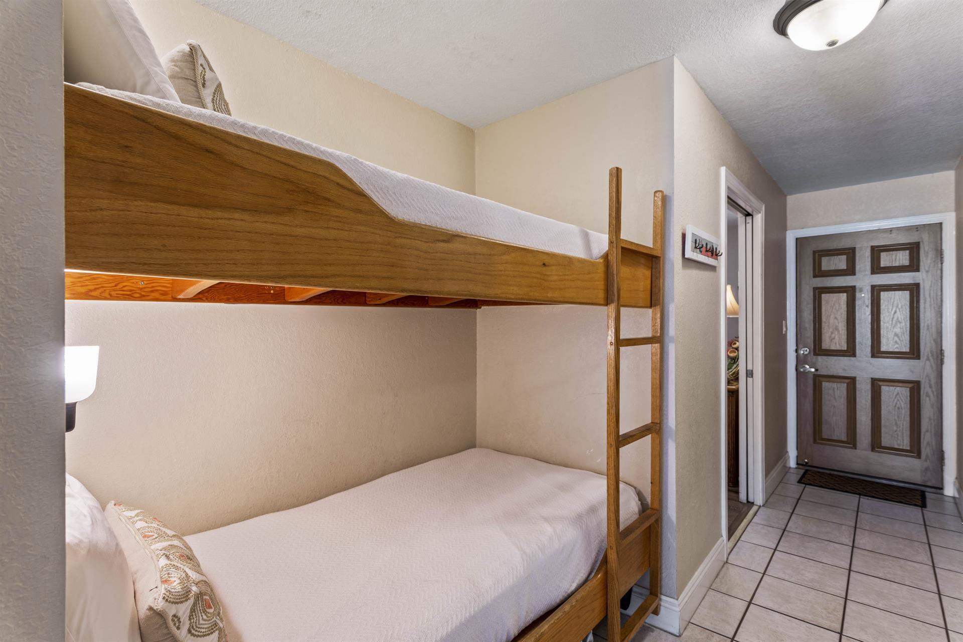 DESTIN BEACH CLUB - Residential