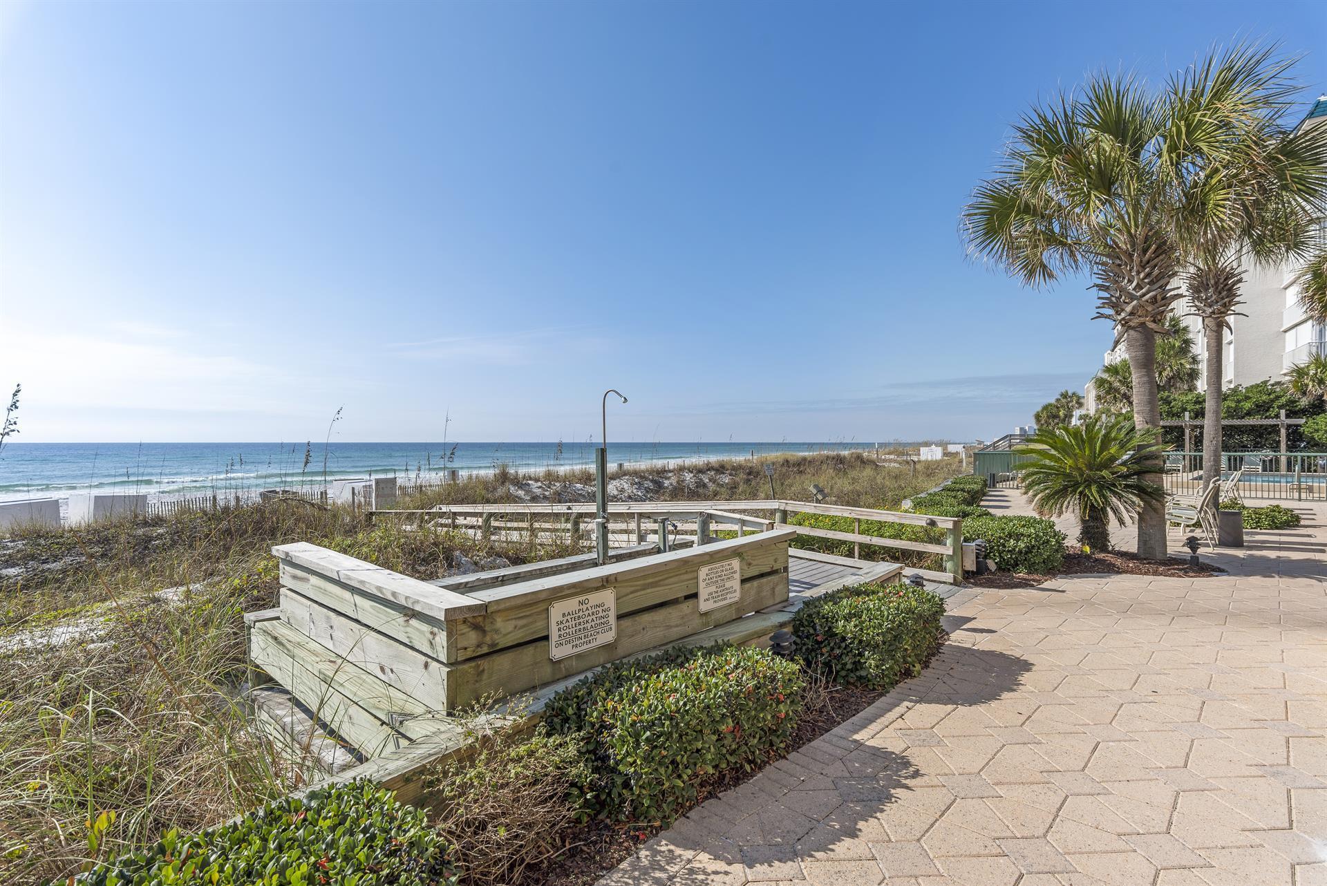 DESTIN BEACH CLUB - Residential