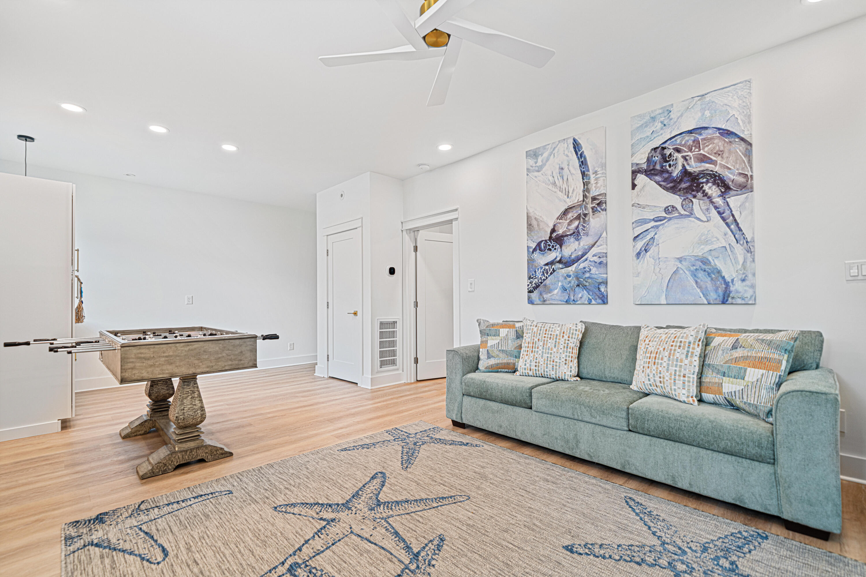 EMERALD WATERS VILLAGE - Residential