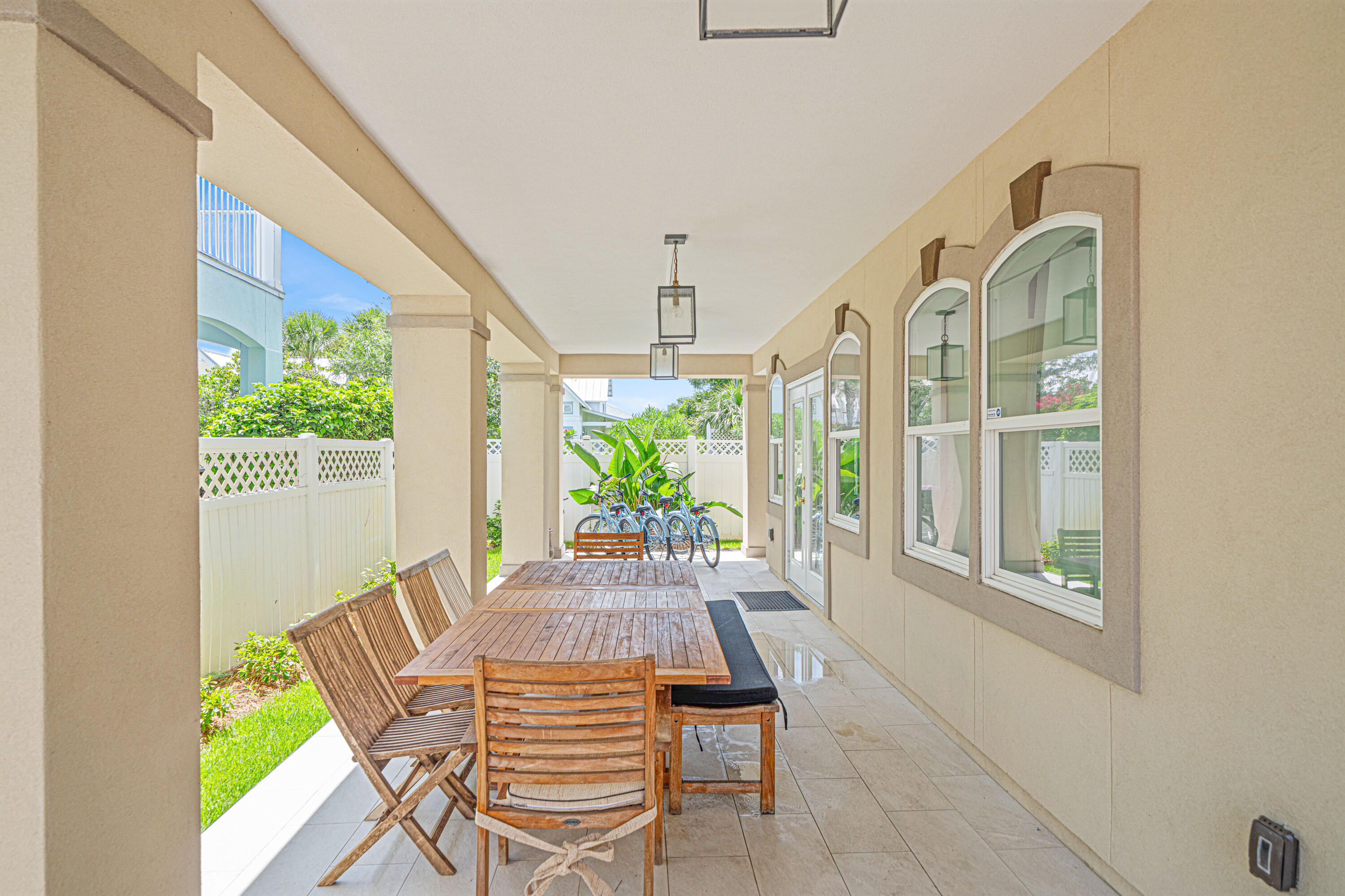 EMERALD WATERS VILLAGE - Residential