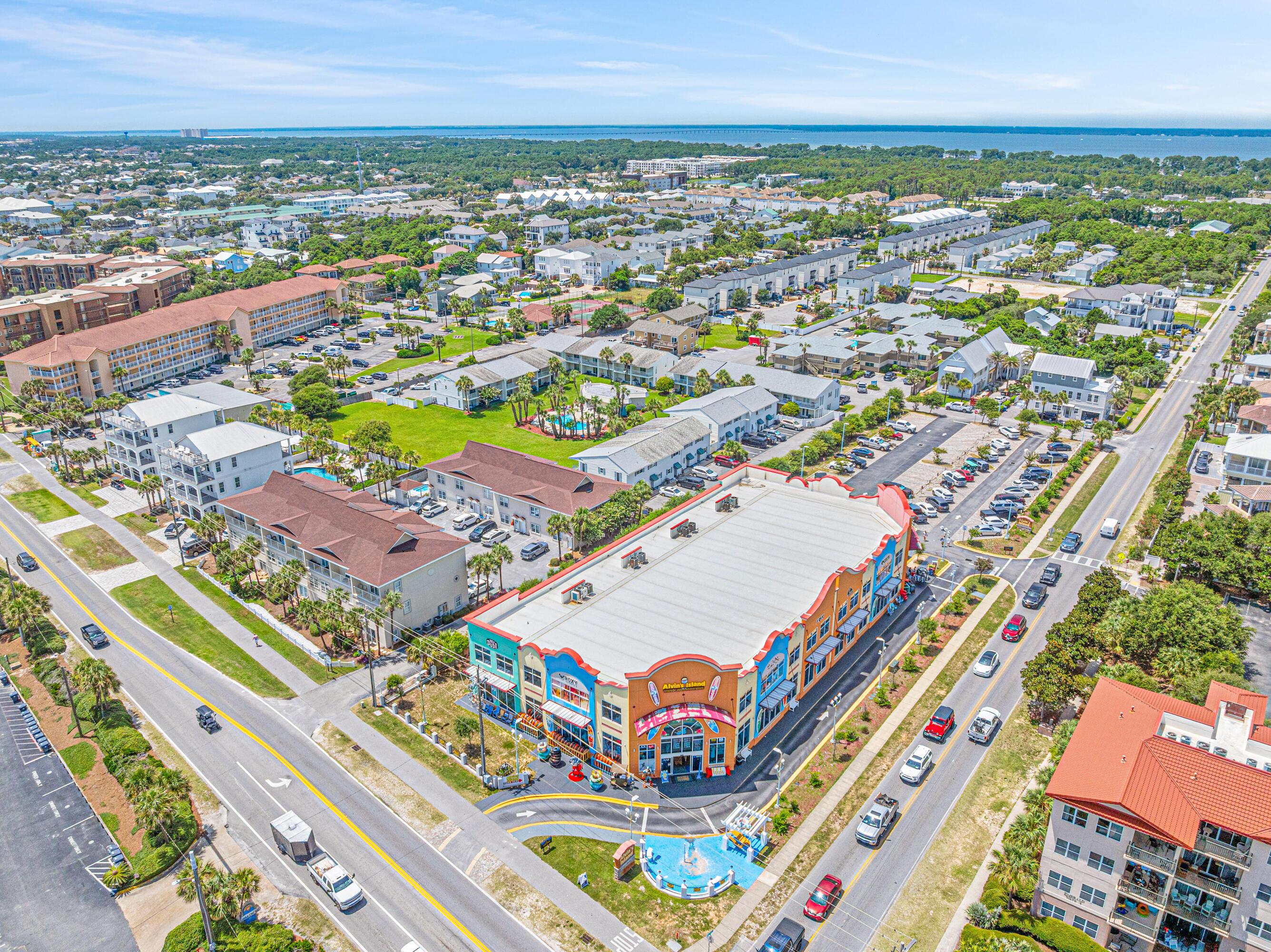 EMERALD WATERS VILLAGE - Residential