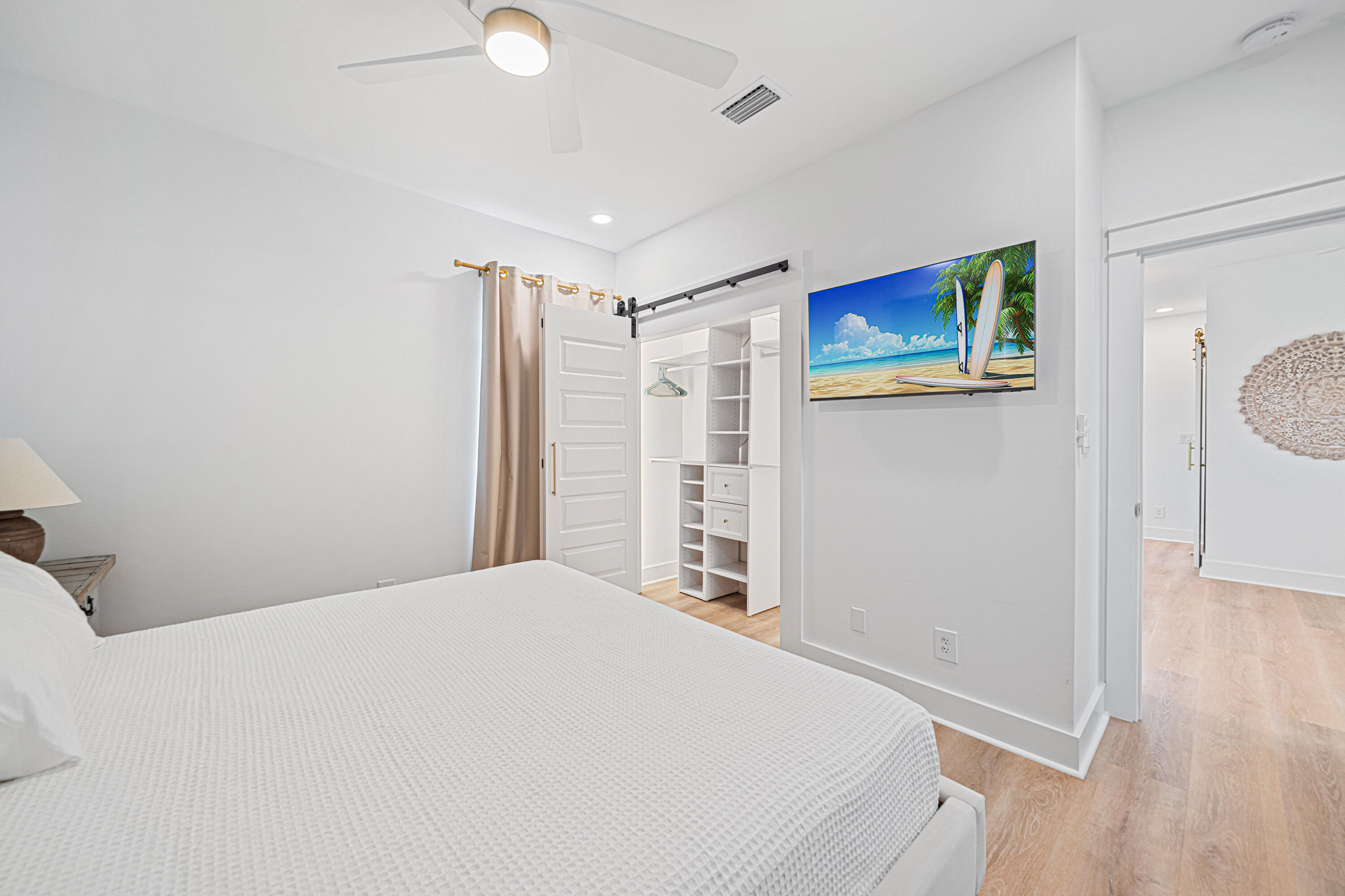 EMERALD WATERS VILLAGE - Residential