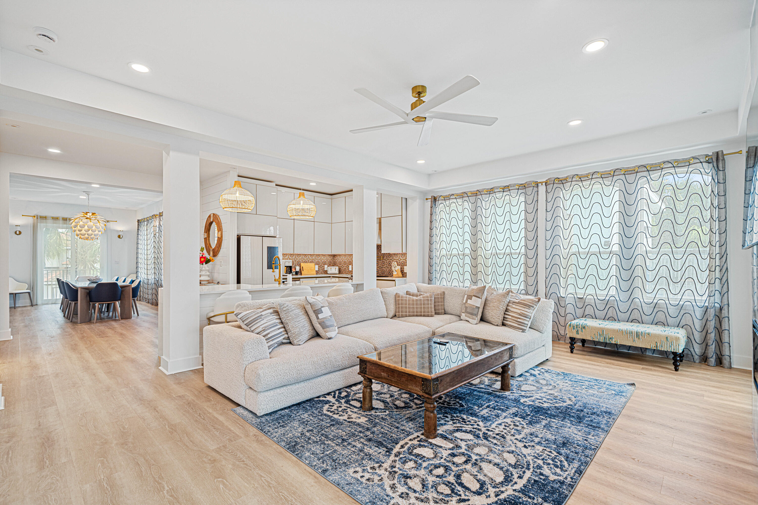 EMERALD WATERS VILLAGE - Residential