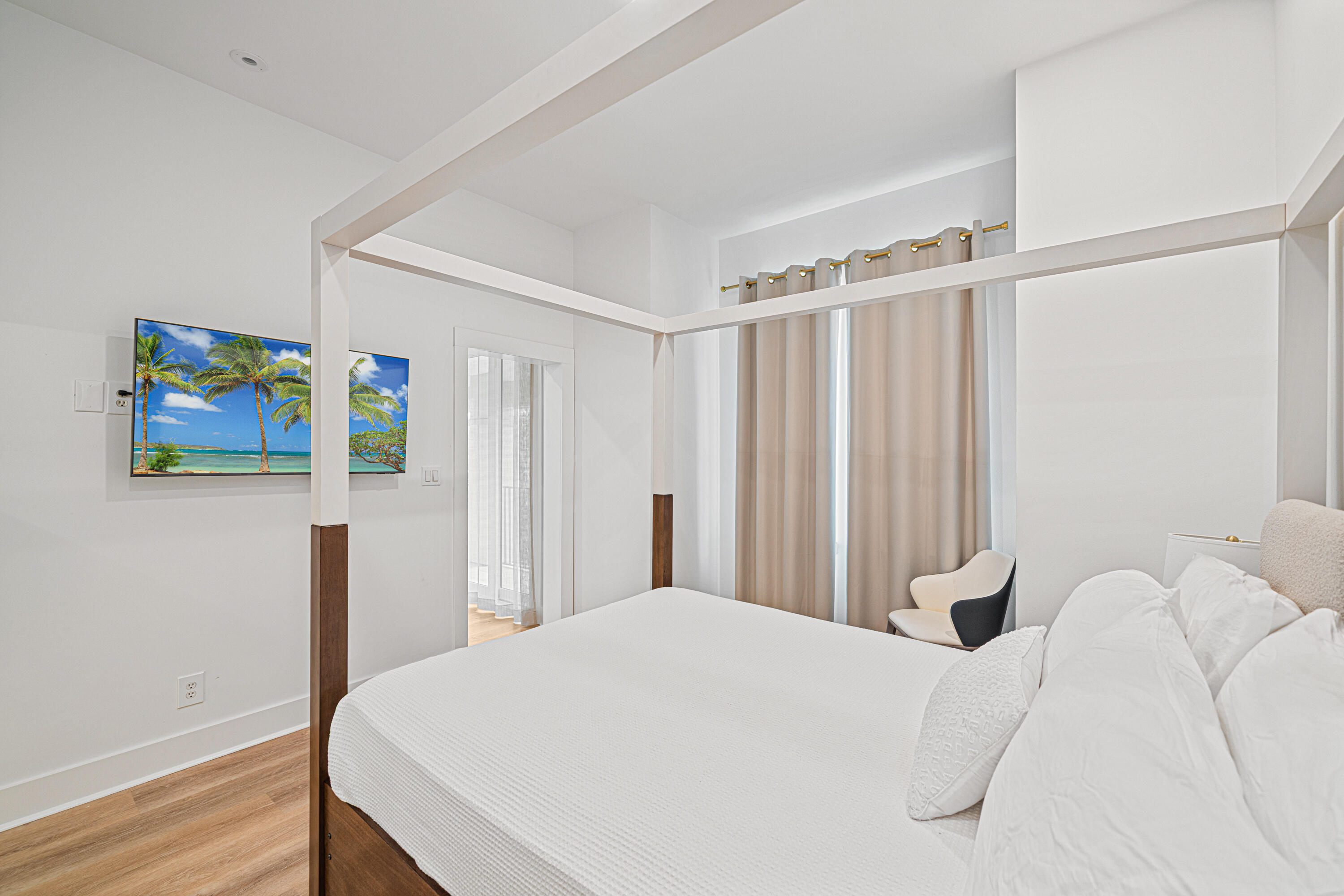 EMERALD WATERS VILLAGE - Residential