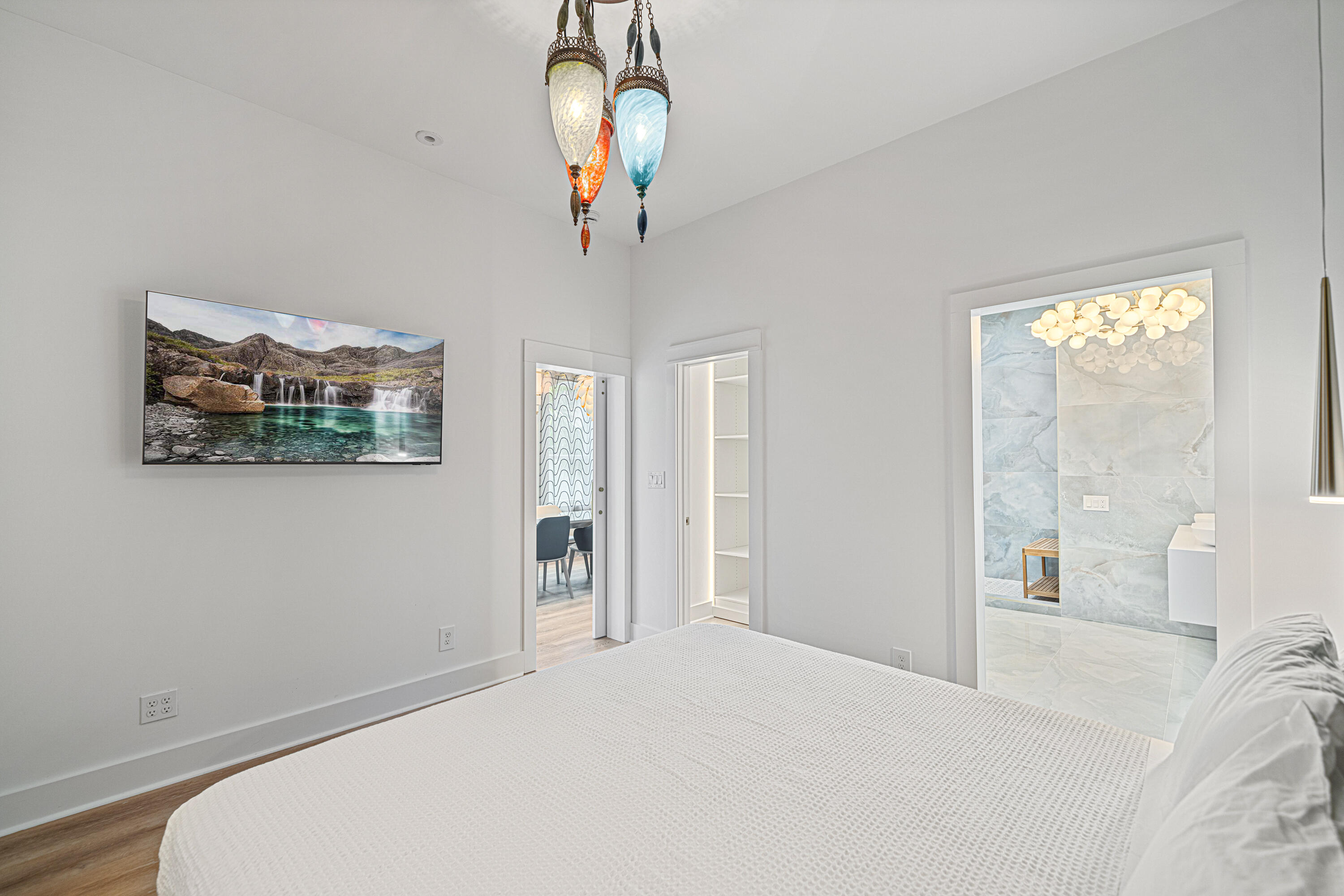 EMERALD WATERS VILLAGE - Residential