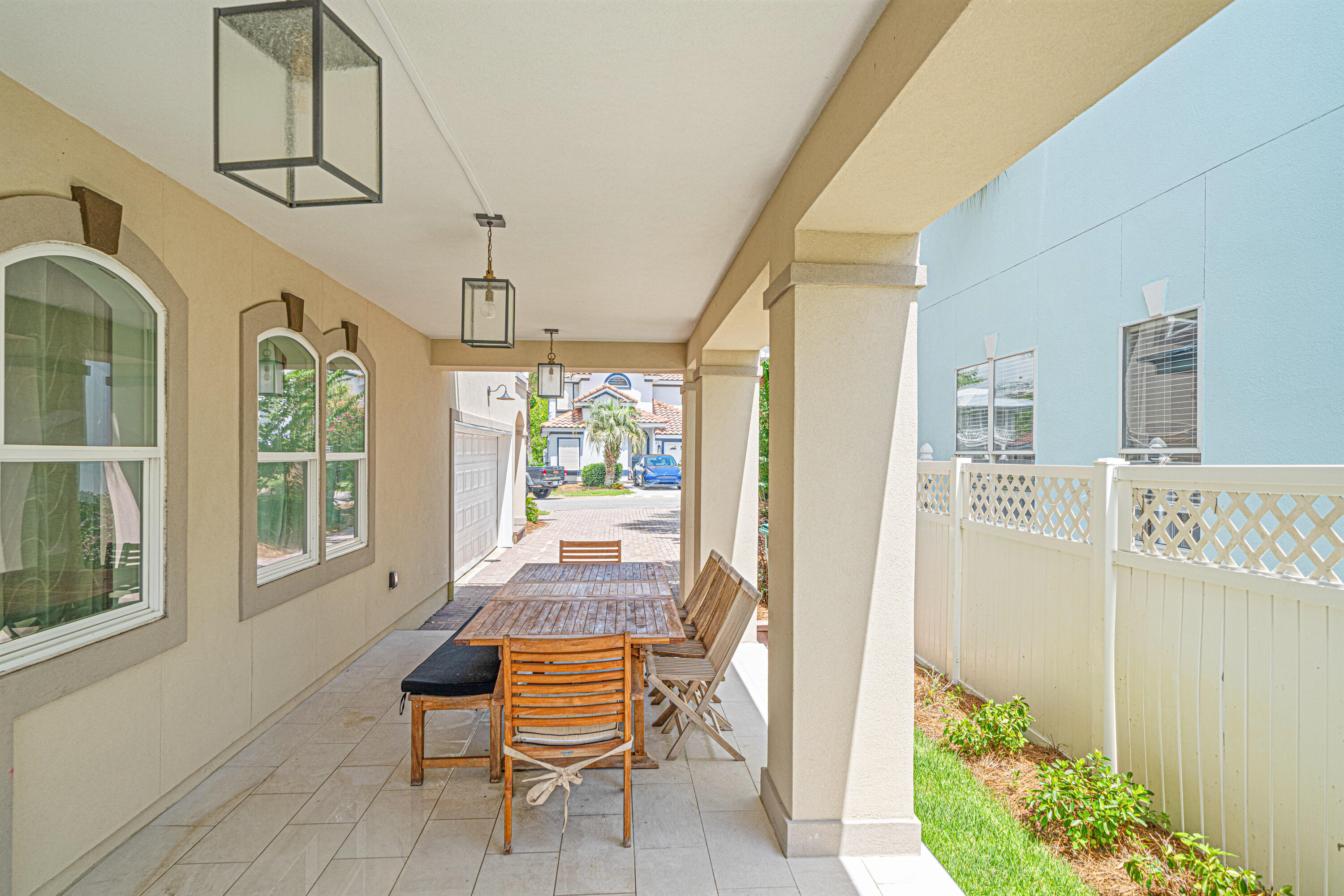 EMERALD WATERS VILLAGE - Residential