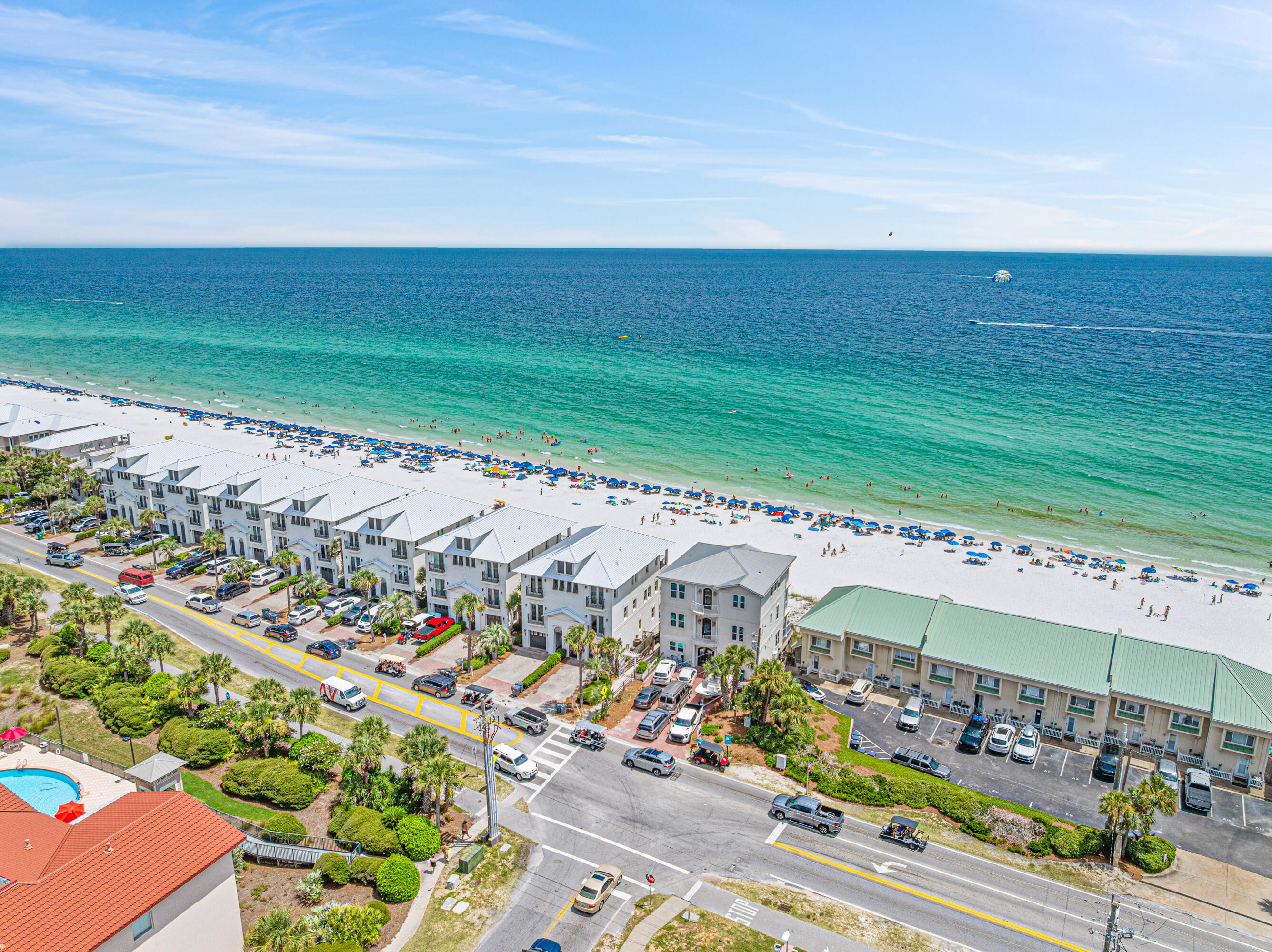 EMERALD WATERS VILLAGE - Residential