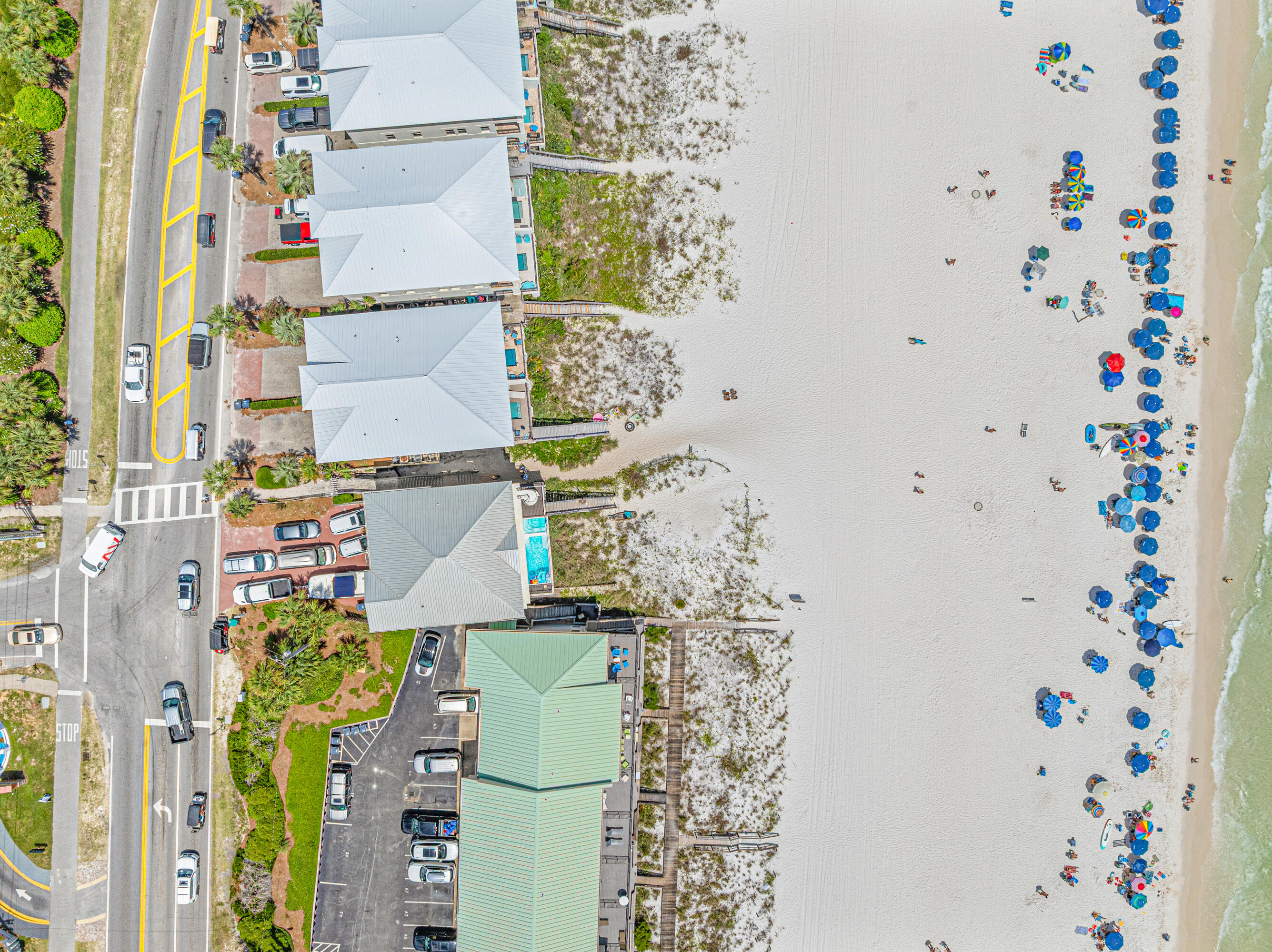 EMERALD WATERS VILLAGE - Residential