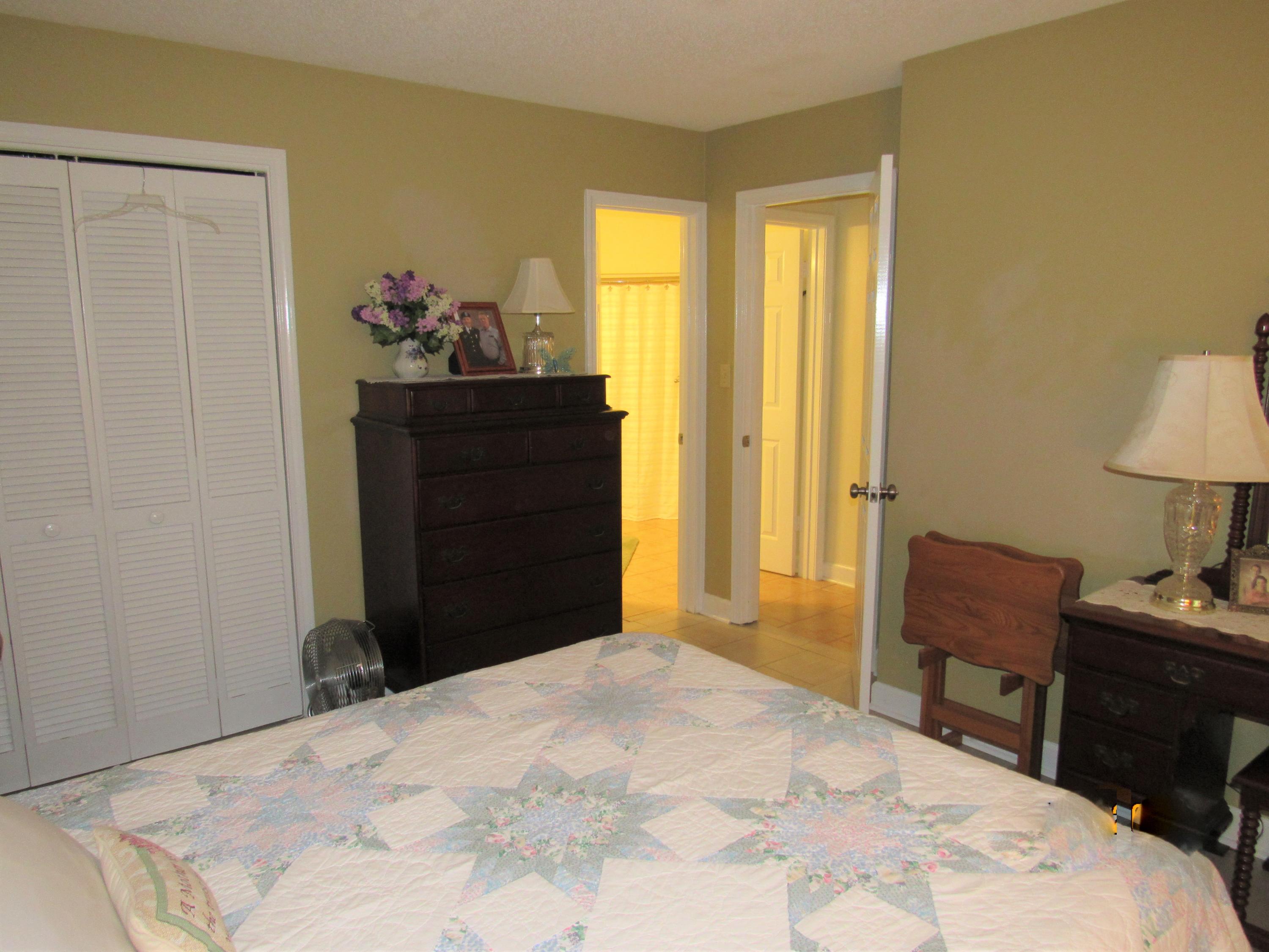LAKESIDE CONDO AT BLUEWATER BAY - Residential