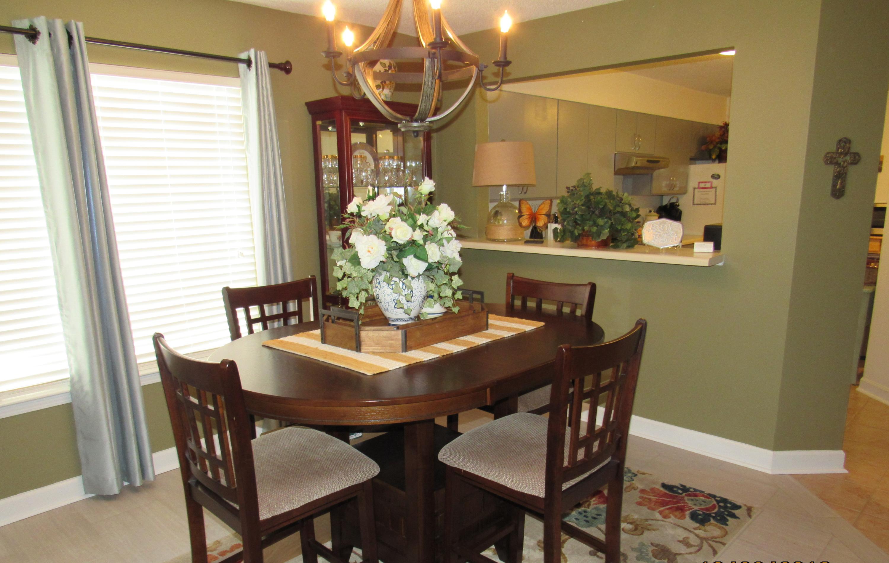 LAKESIDE CONDO AT BLUEWATER BAY - Residential