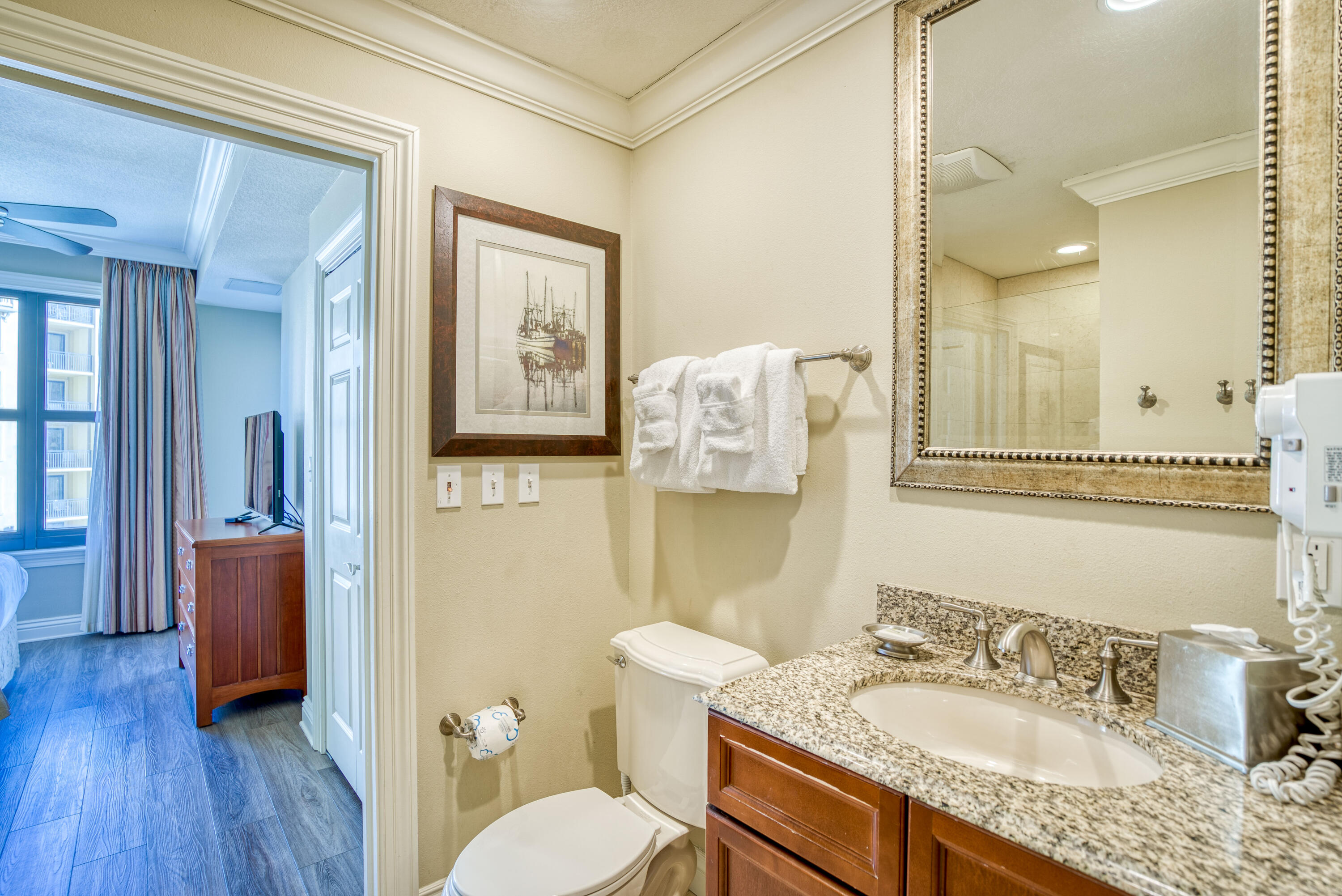 EMERALD GRANDE - Residential