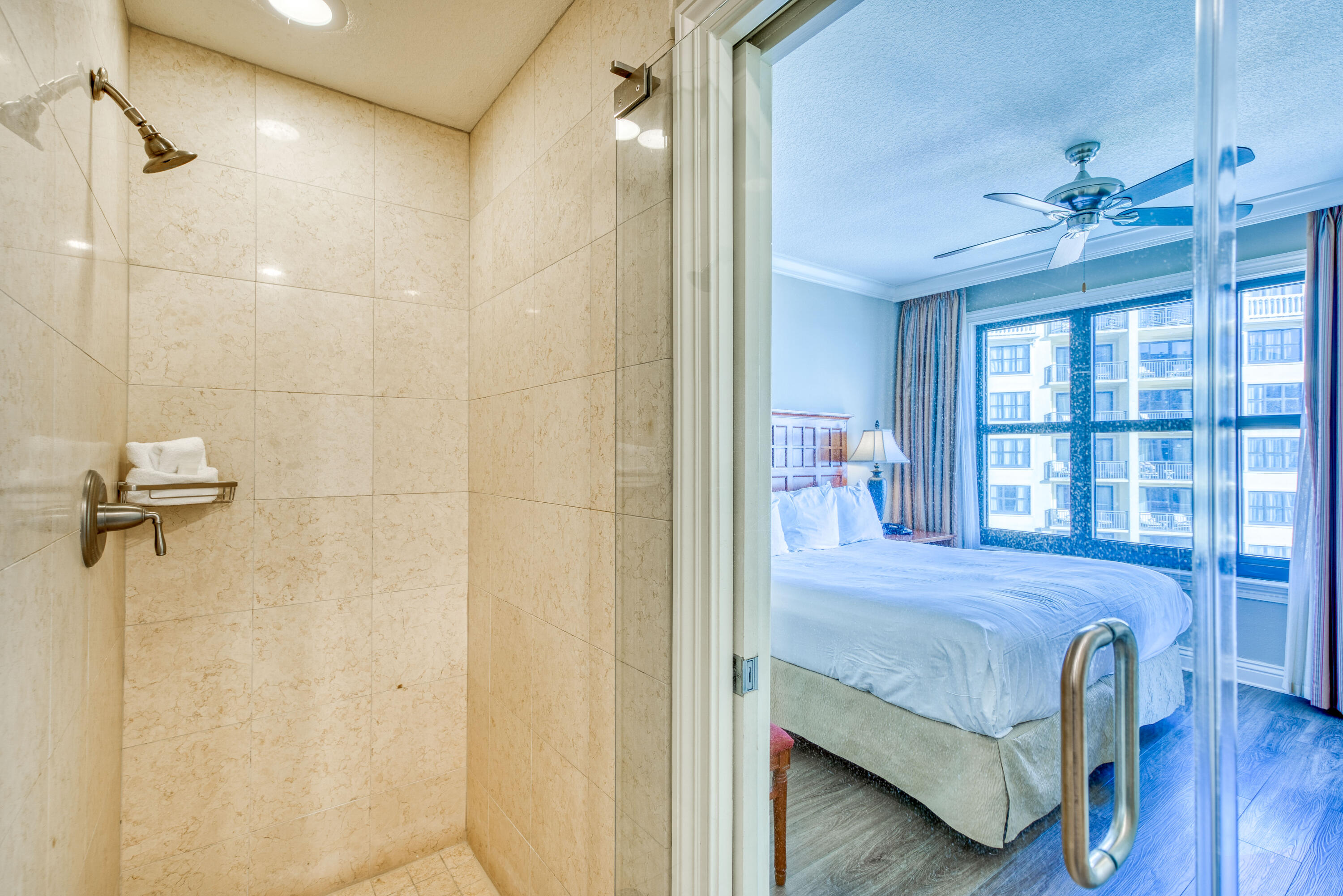EMERALD GRANDE - Residential