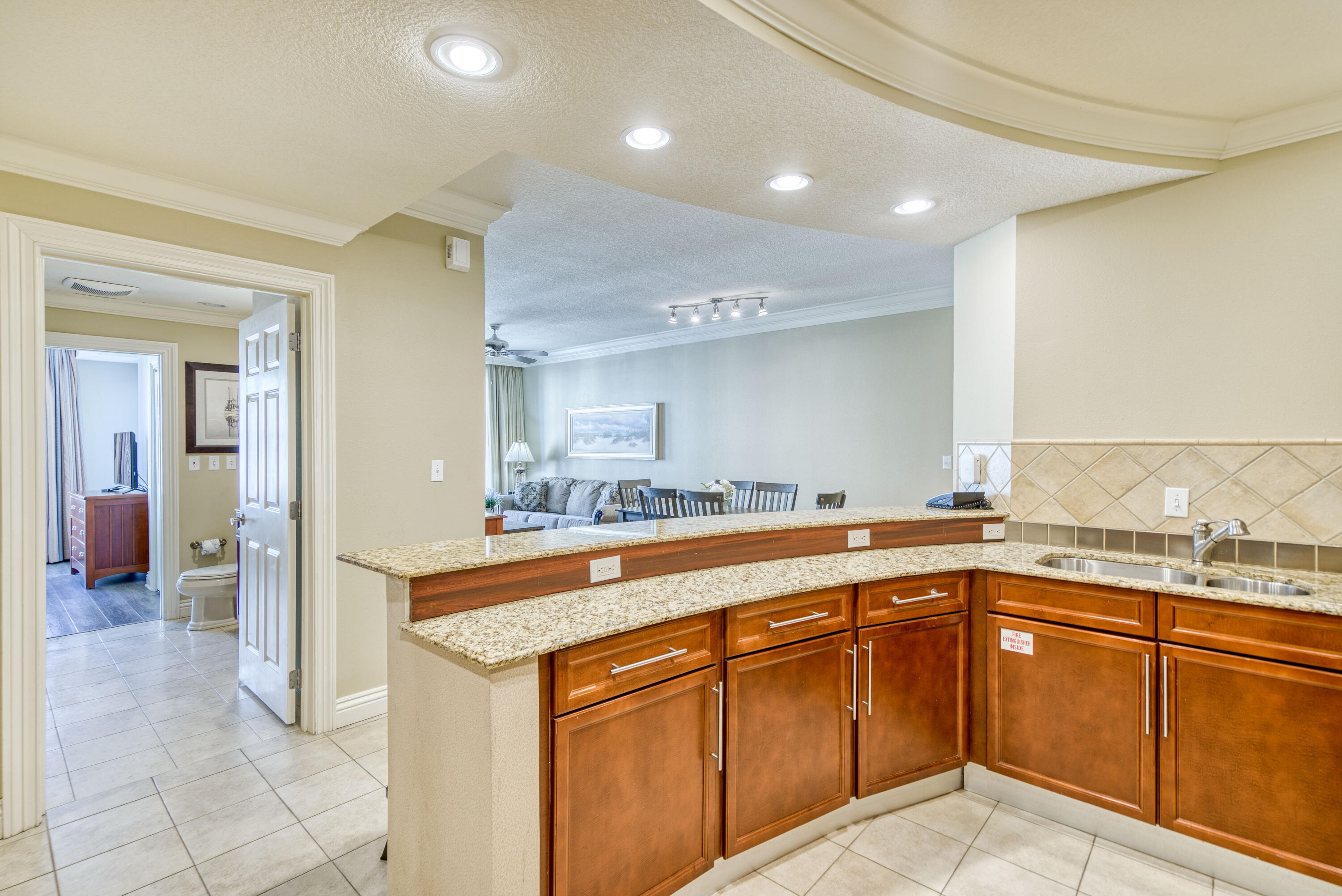 EMERALD GRANDE - Residential
