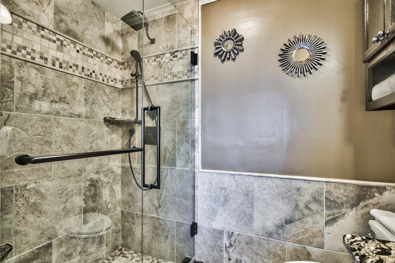 Jetty East Condominium - Residential