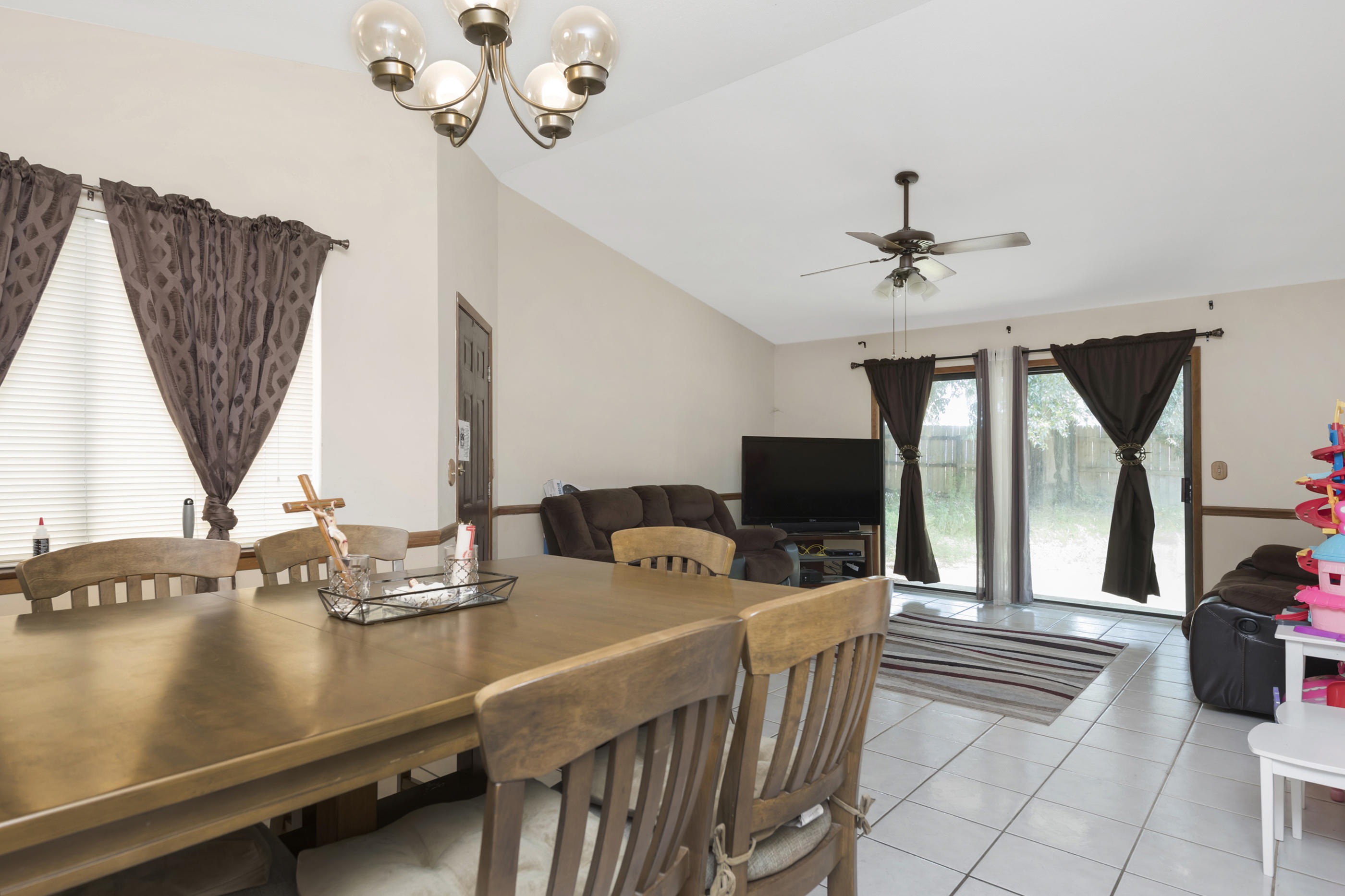 CEDAR RIDGE - Residential