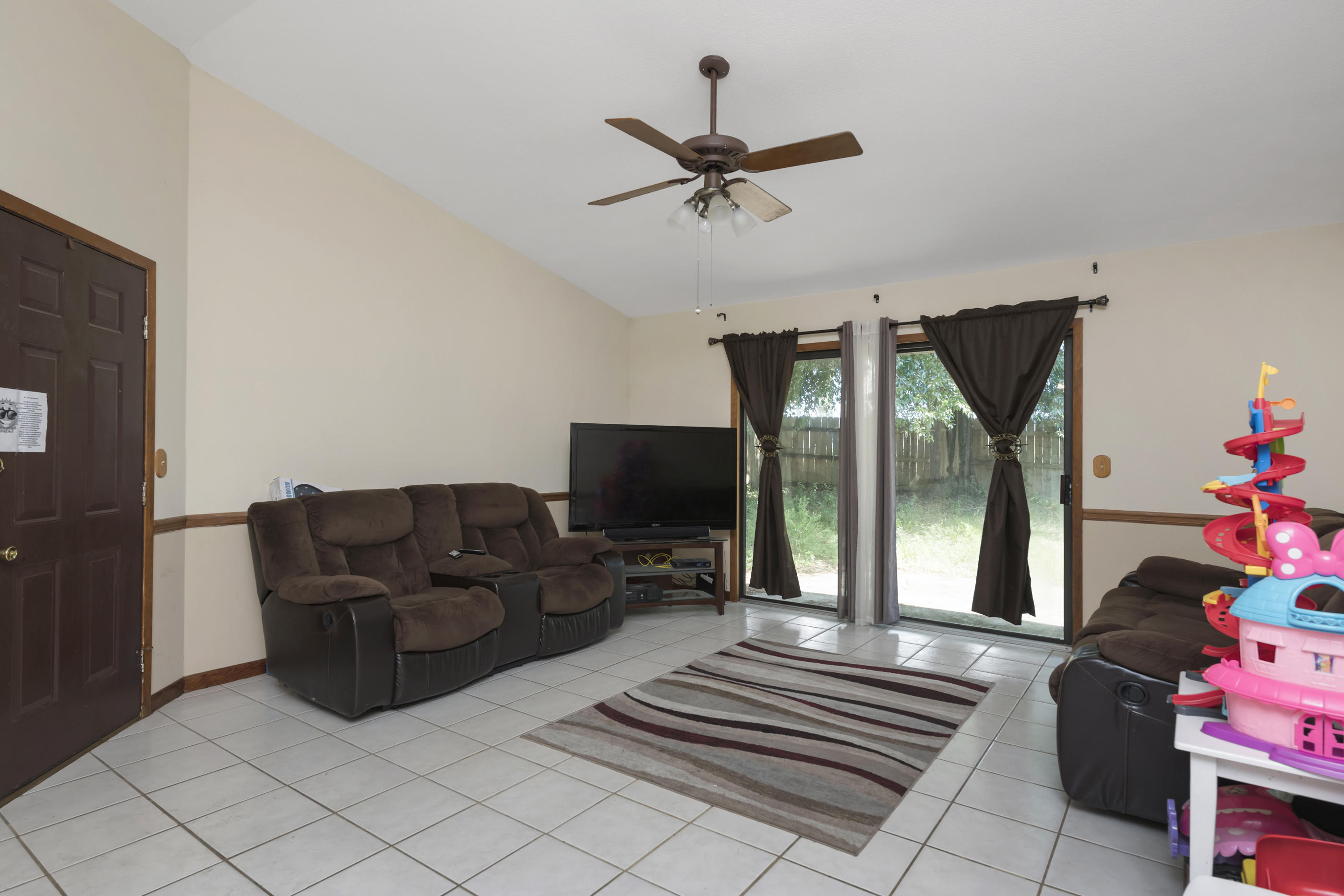 CEDAR RIDGE - Residential