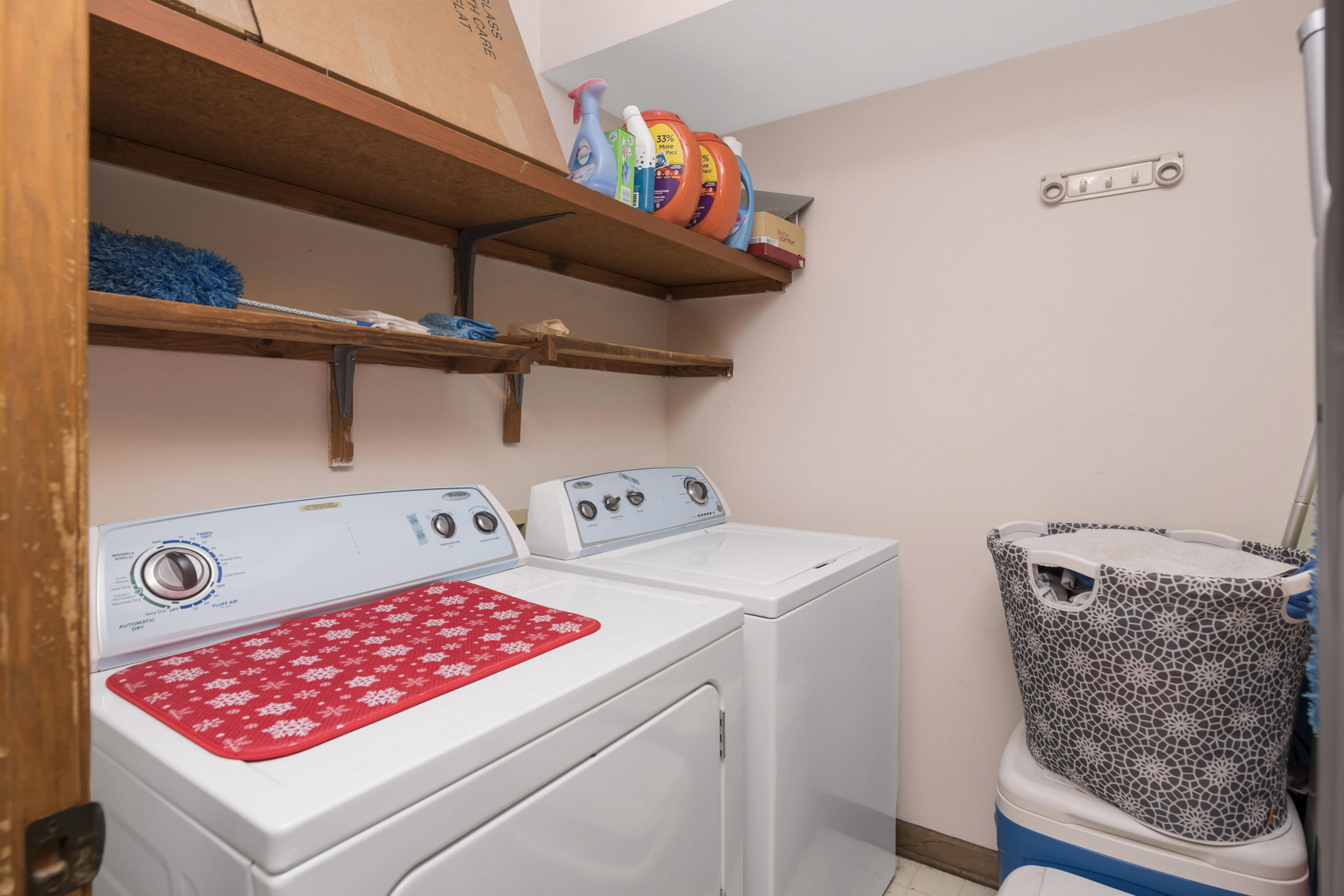 CEDAR RIDGE - Residential