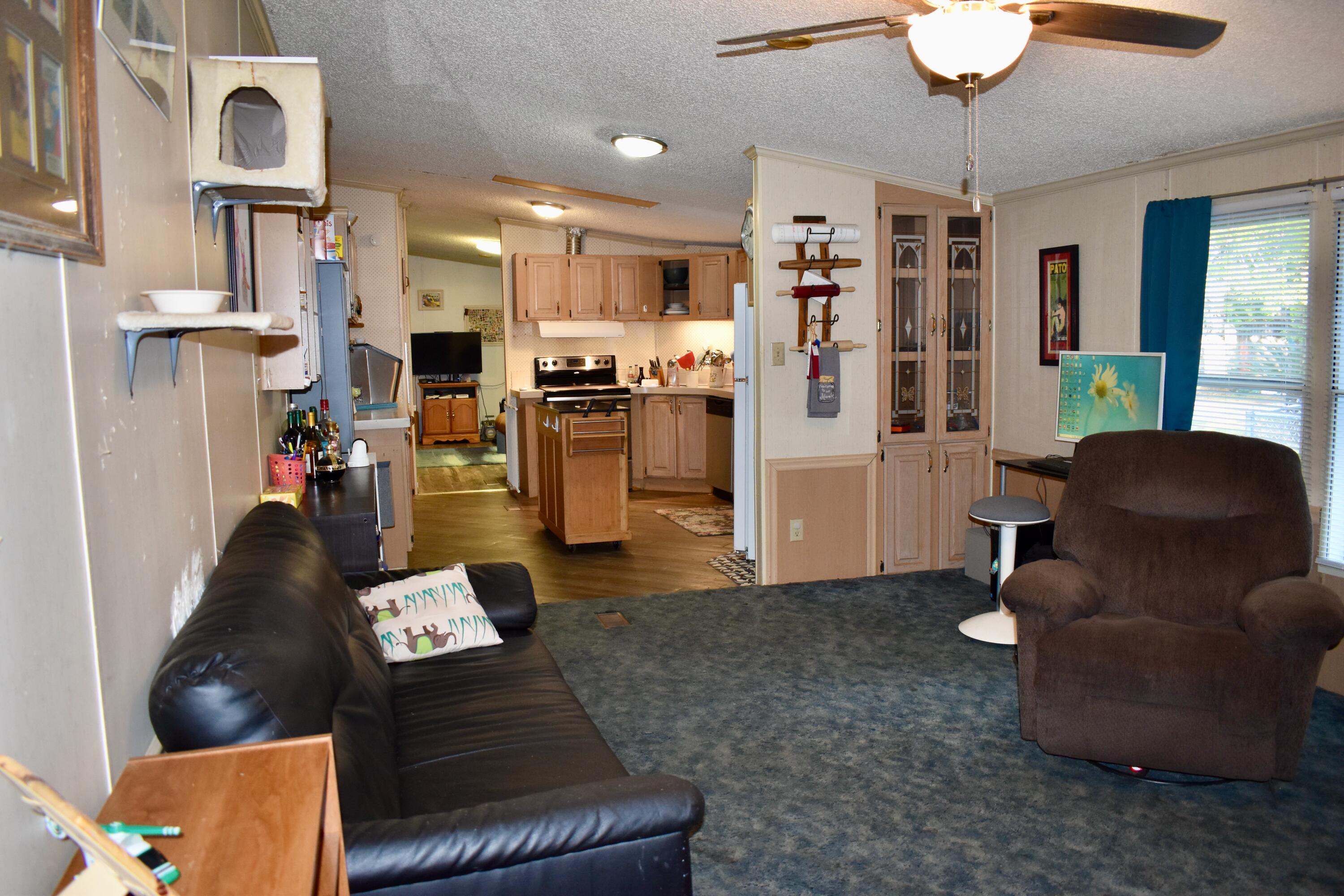 LAKEWOOD PLANTATIONS - Residential