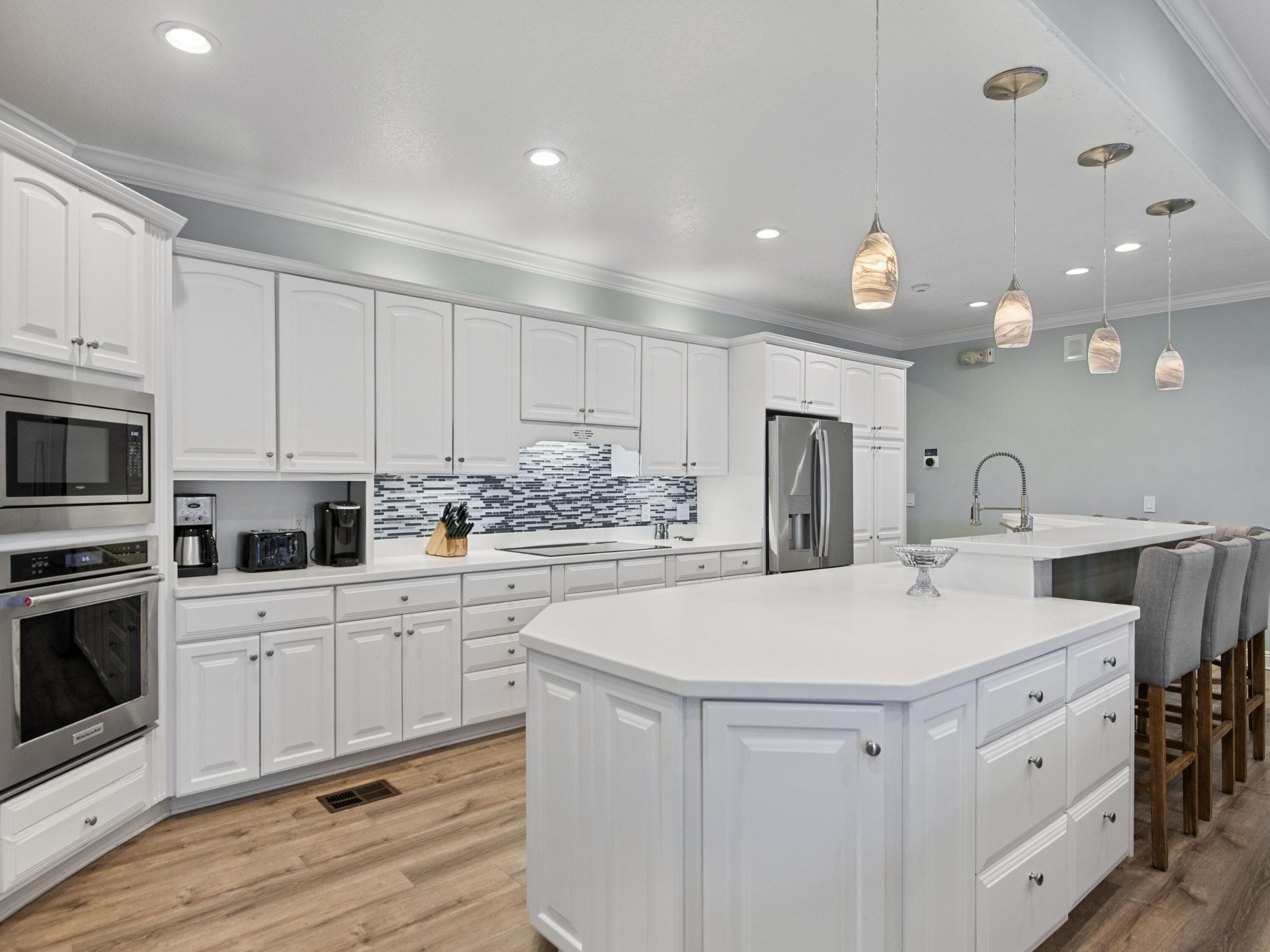 HOLIDAY ISLE - Residential