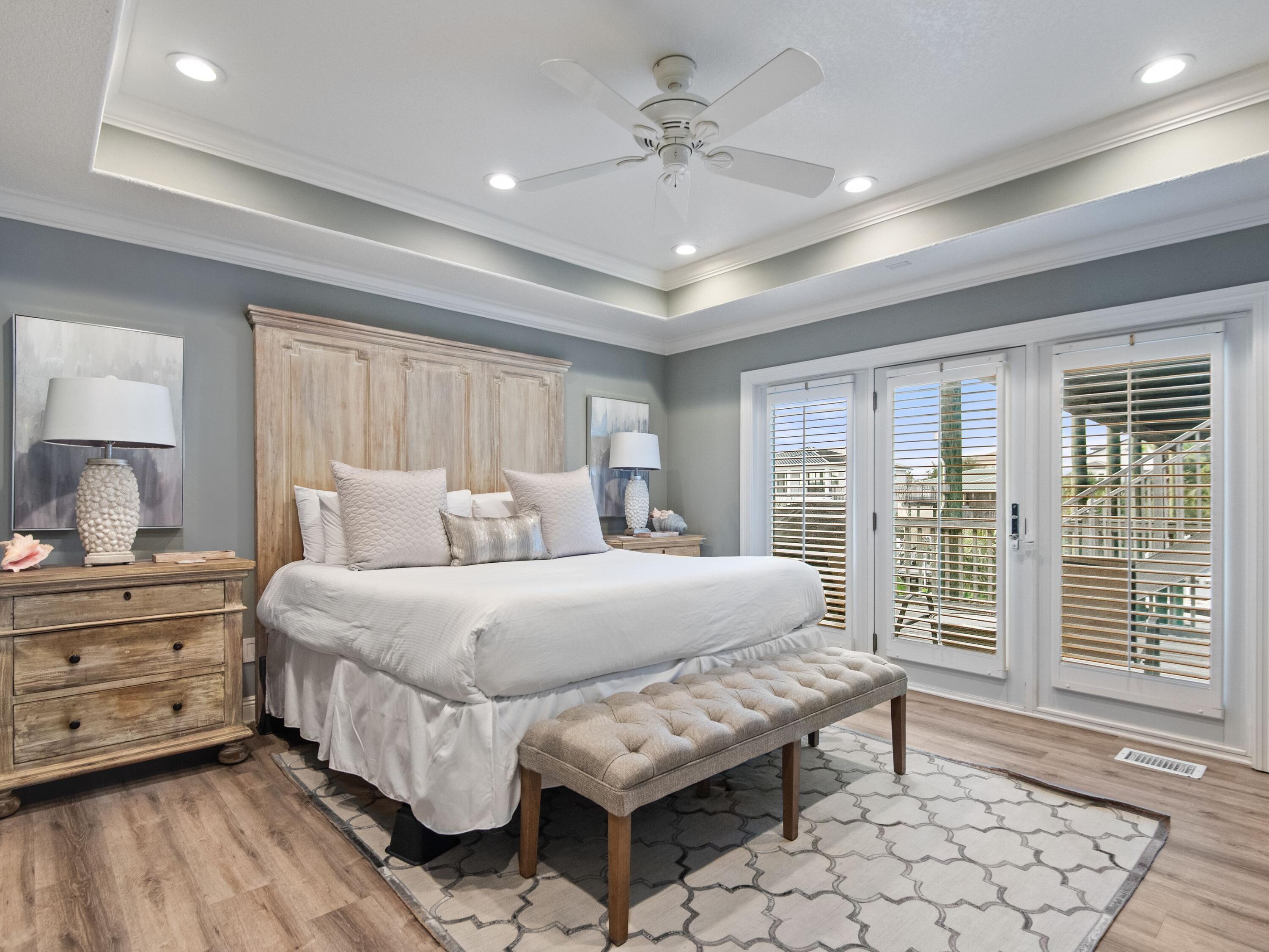 HOLIDAY ISLE - Residential