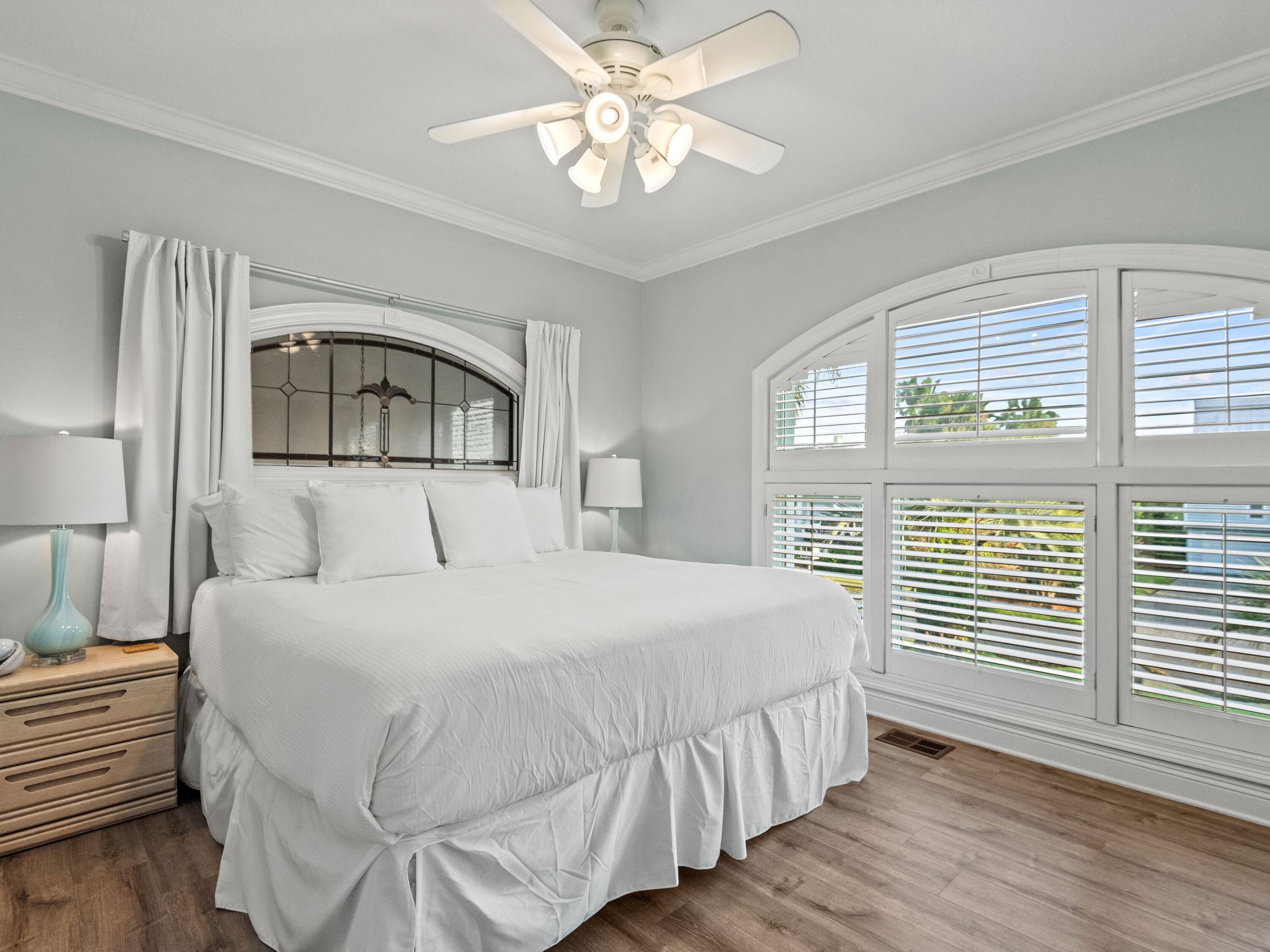 HOLIDAY ISLE - Residential