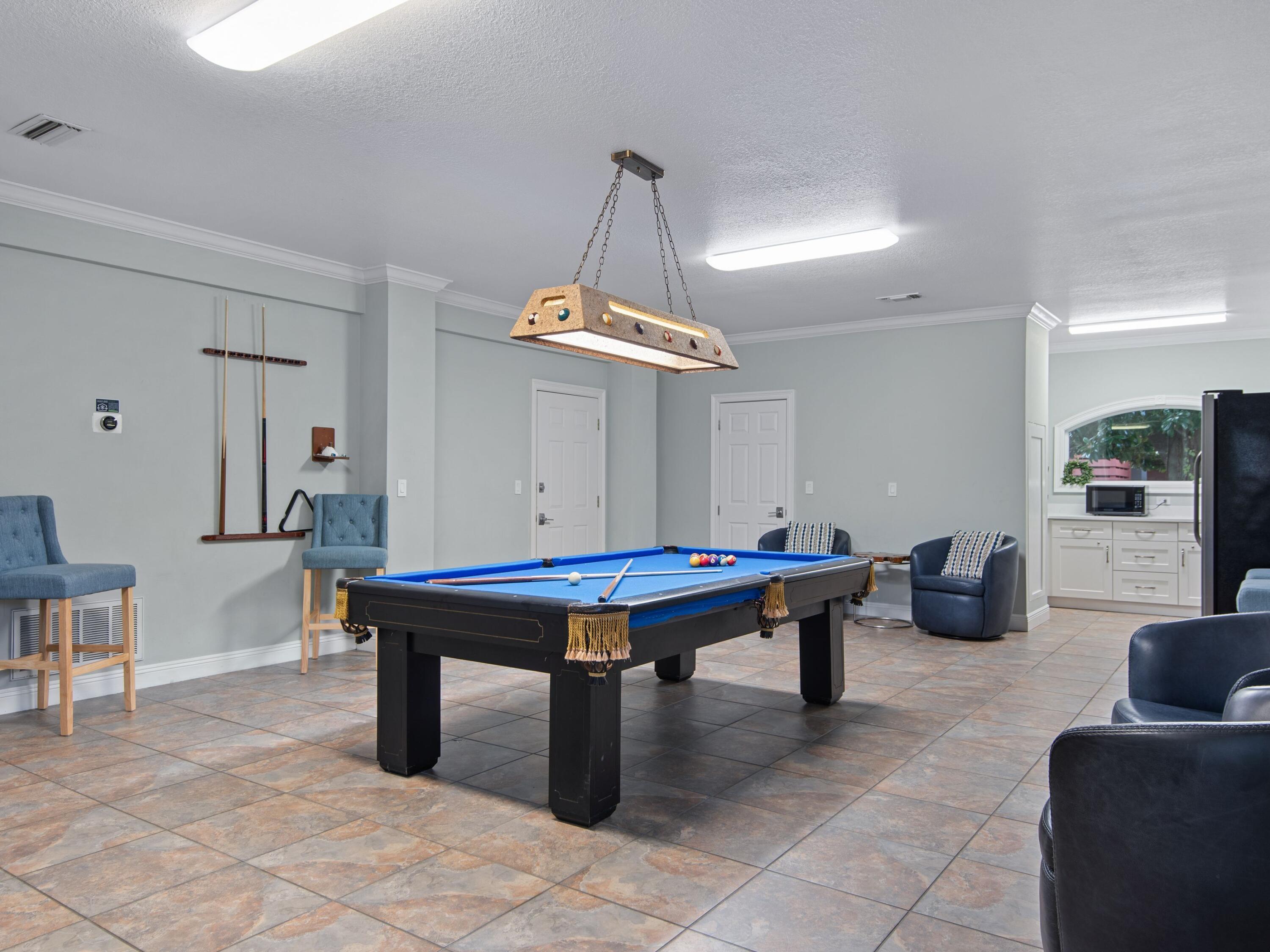 HOLIDAY ISLE - Residential