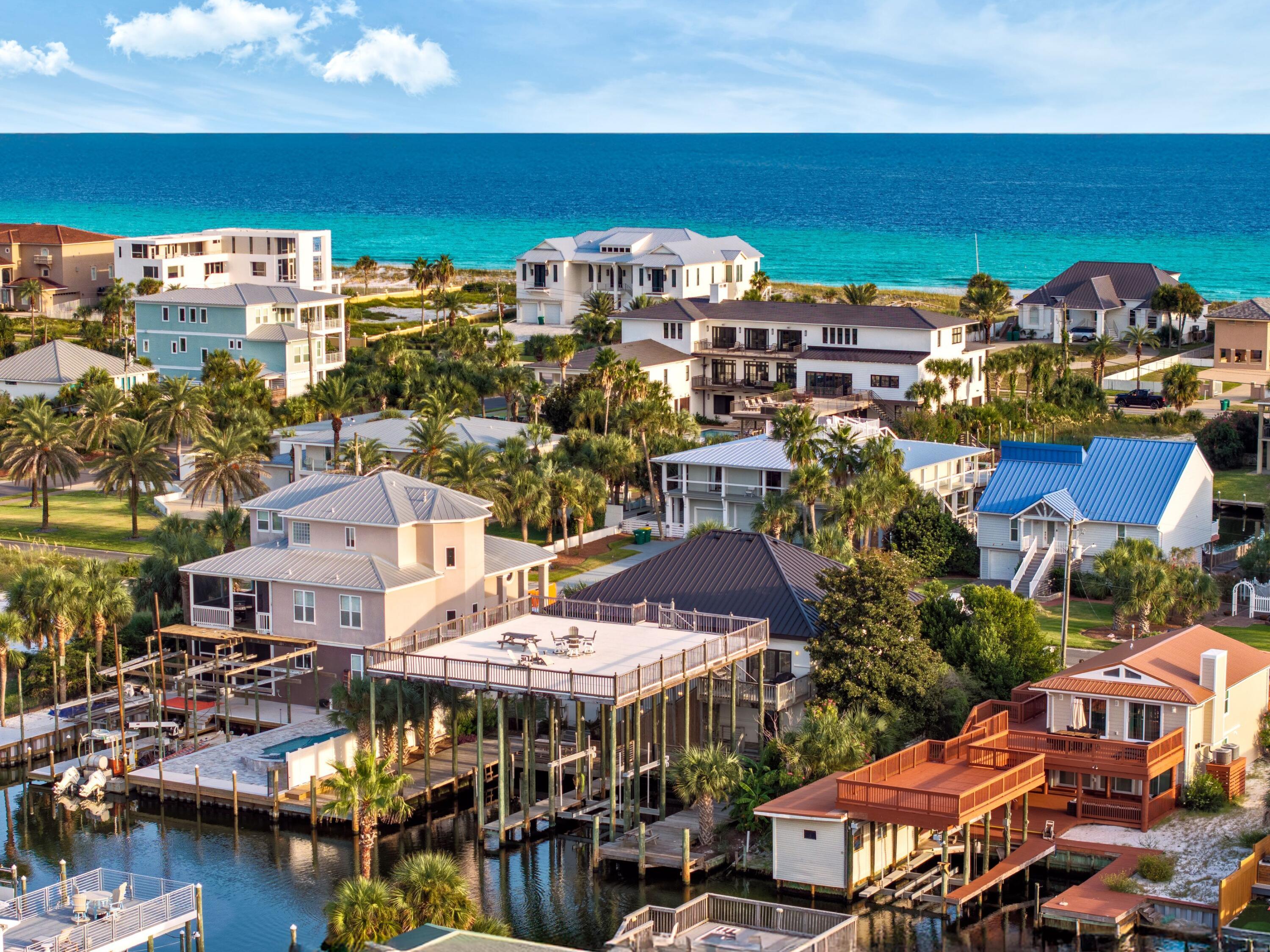 HOLIDAY ISLE - Residential