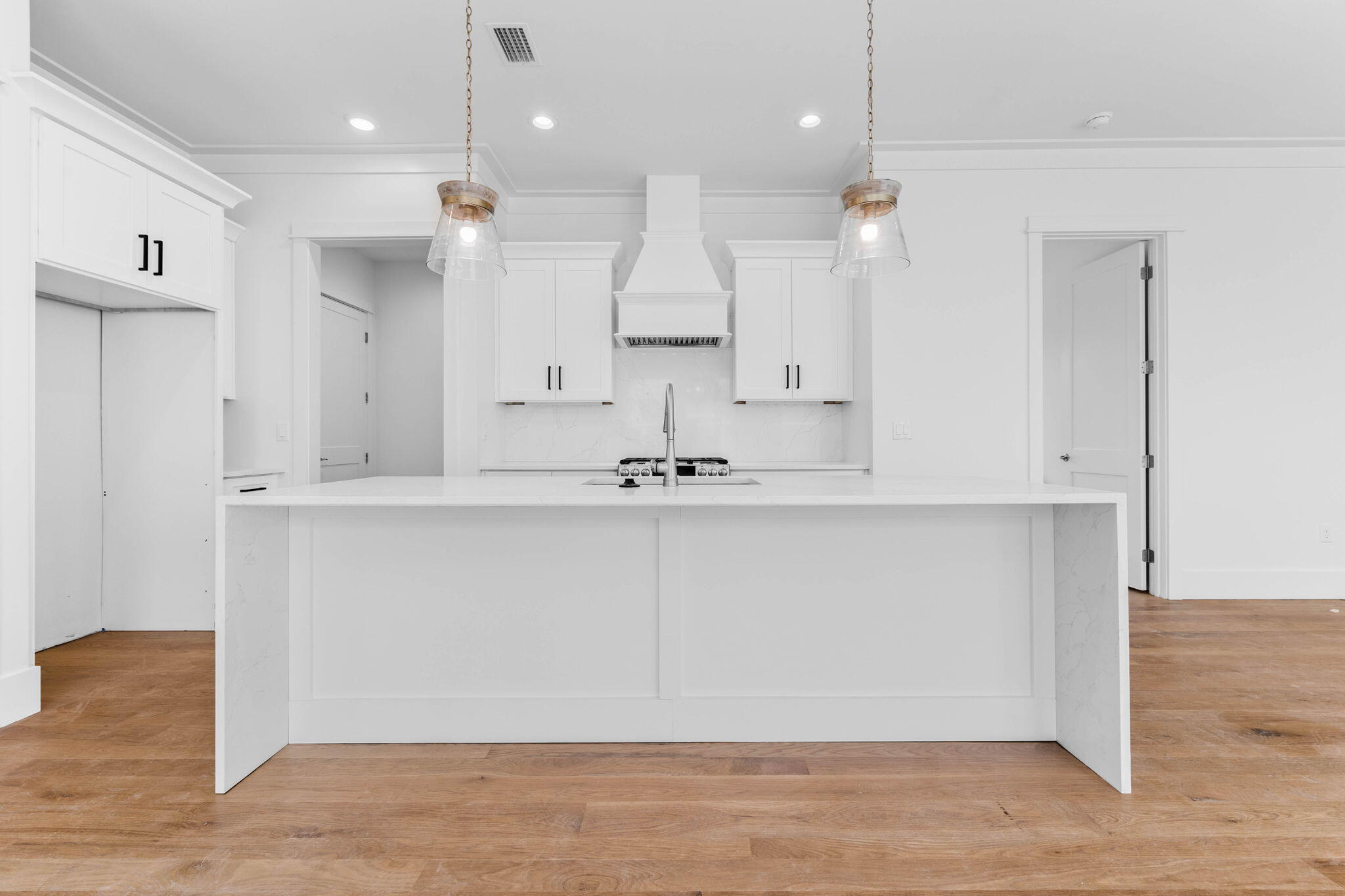 WILD HERON - Residential