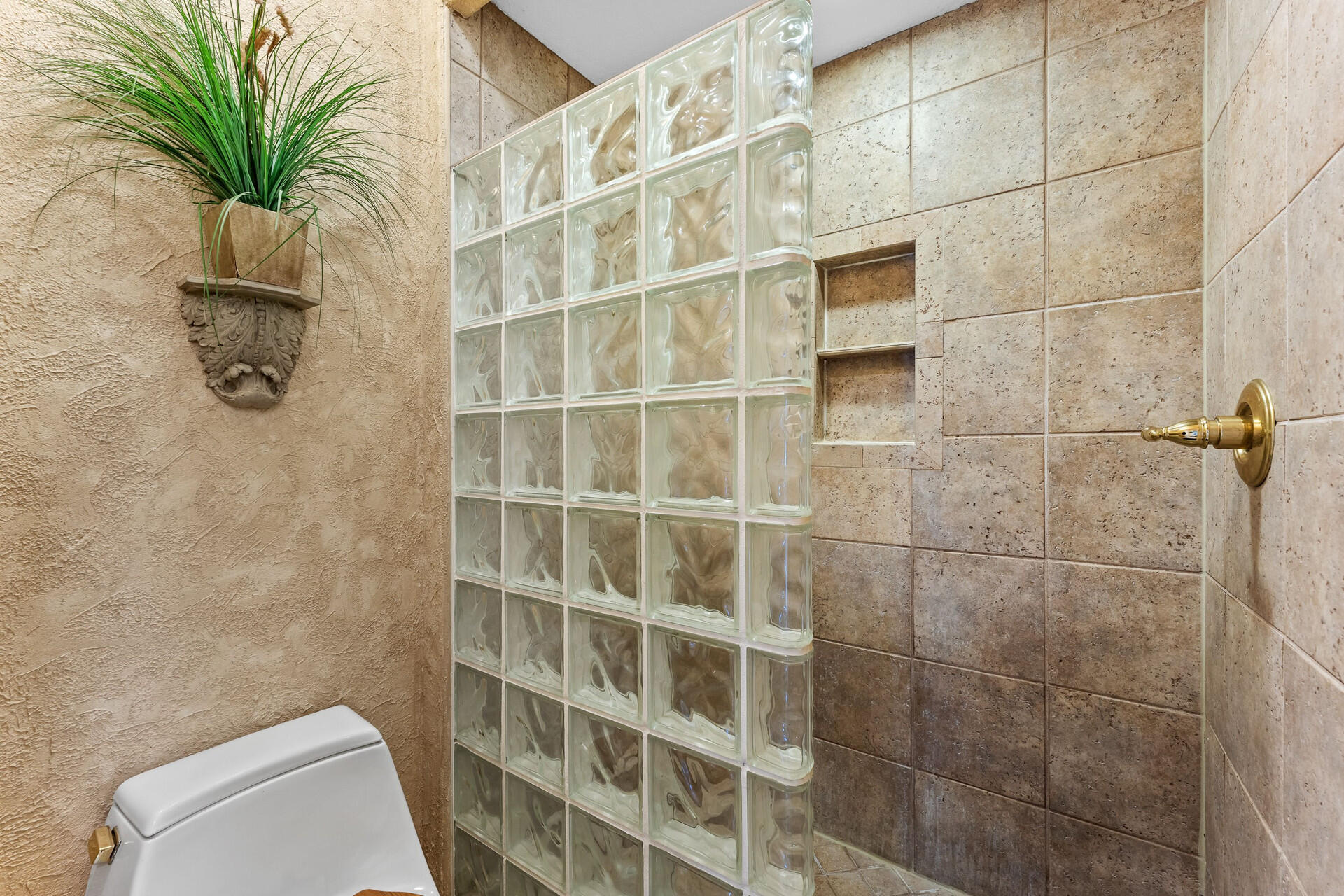 EMERALD BAY PH 1A - Residential