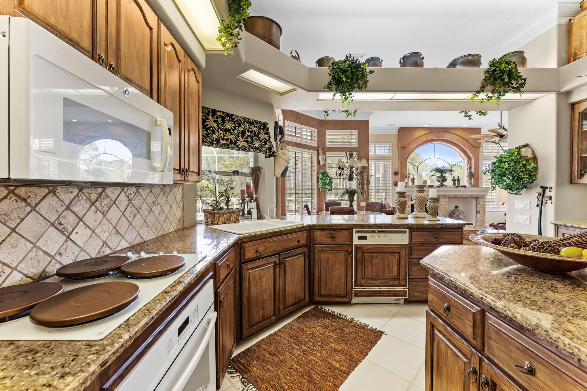 EMERALD BAY PH 1A - Residential