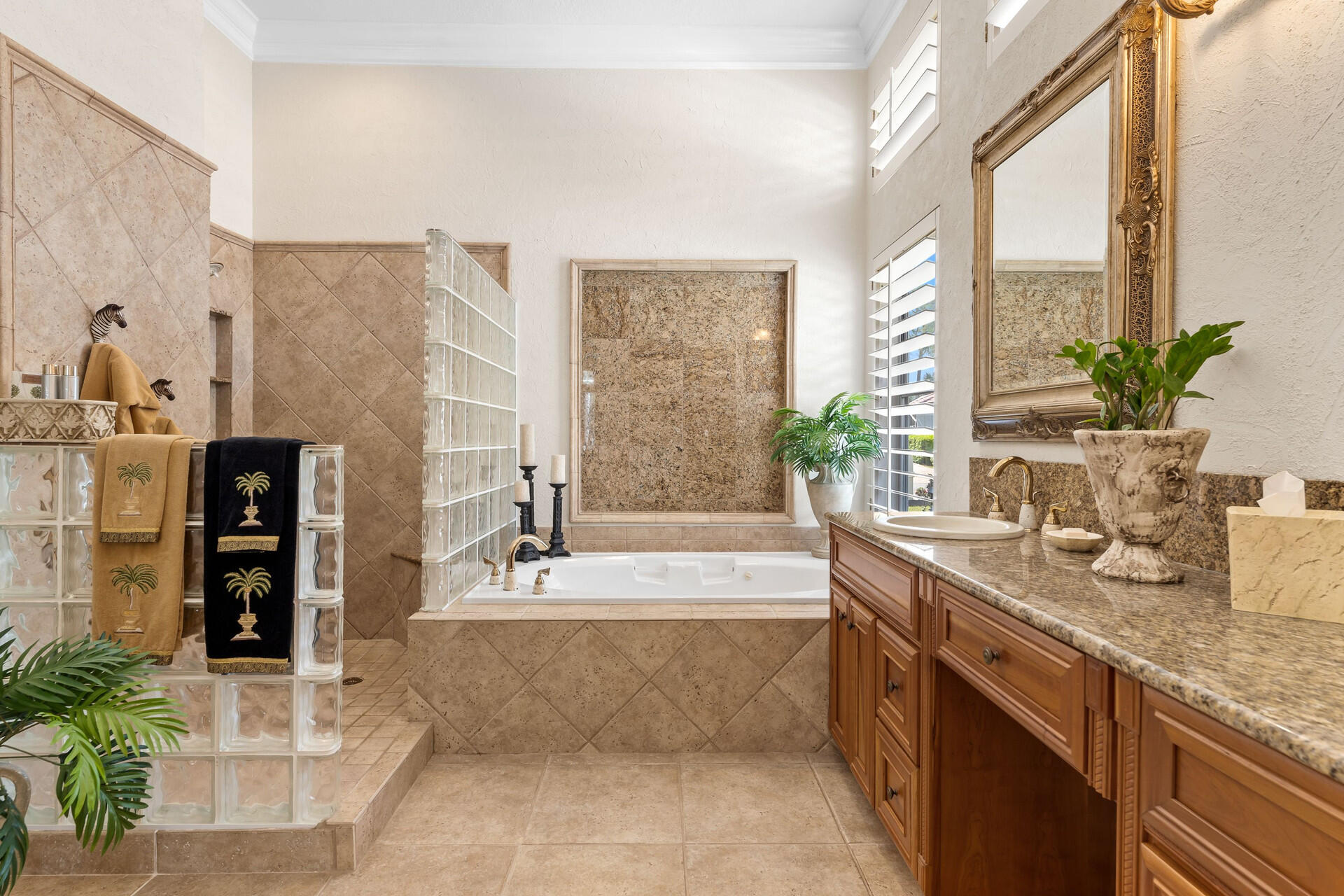 EMERALD BAY PH 1A - Residential