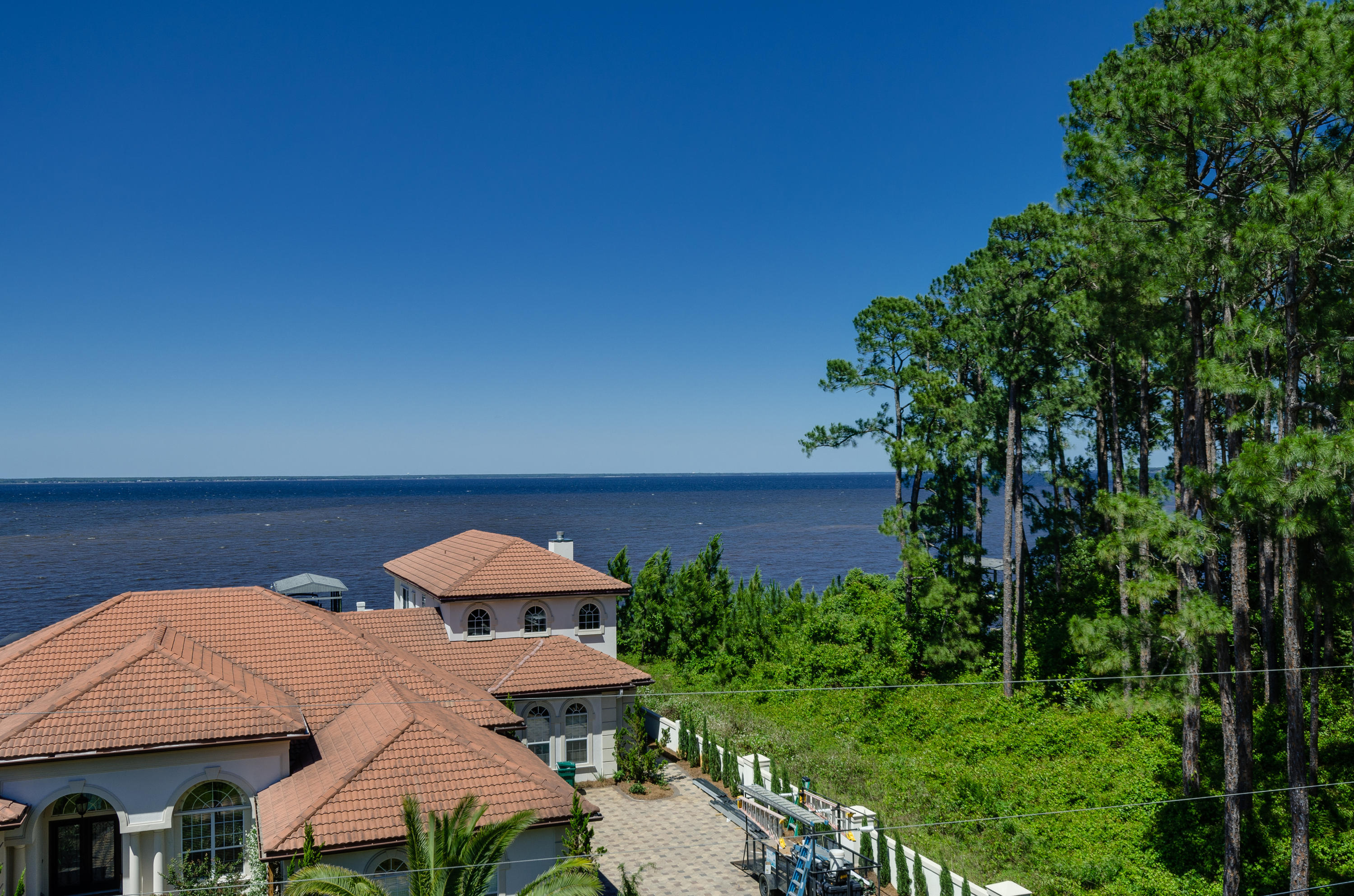 HOLIDAY SHORES ESTATES - Land