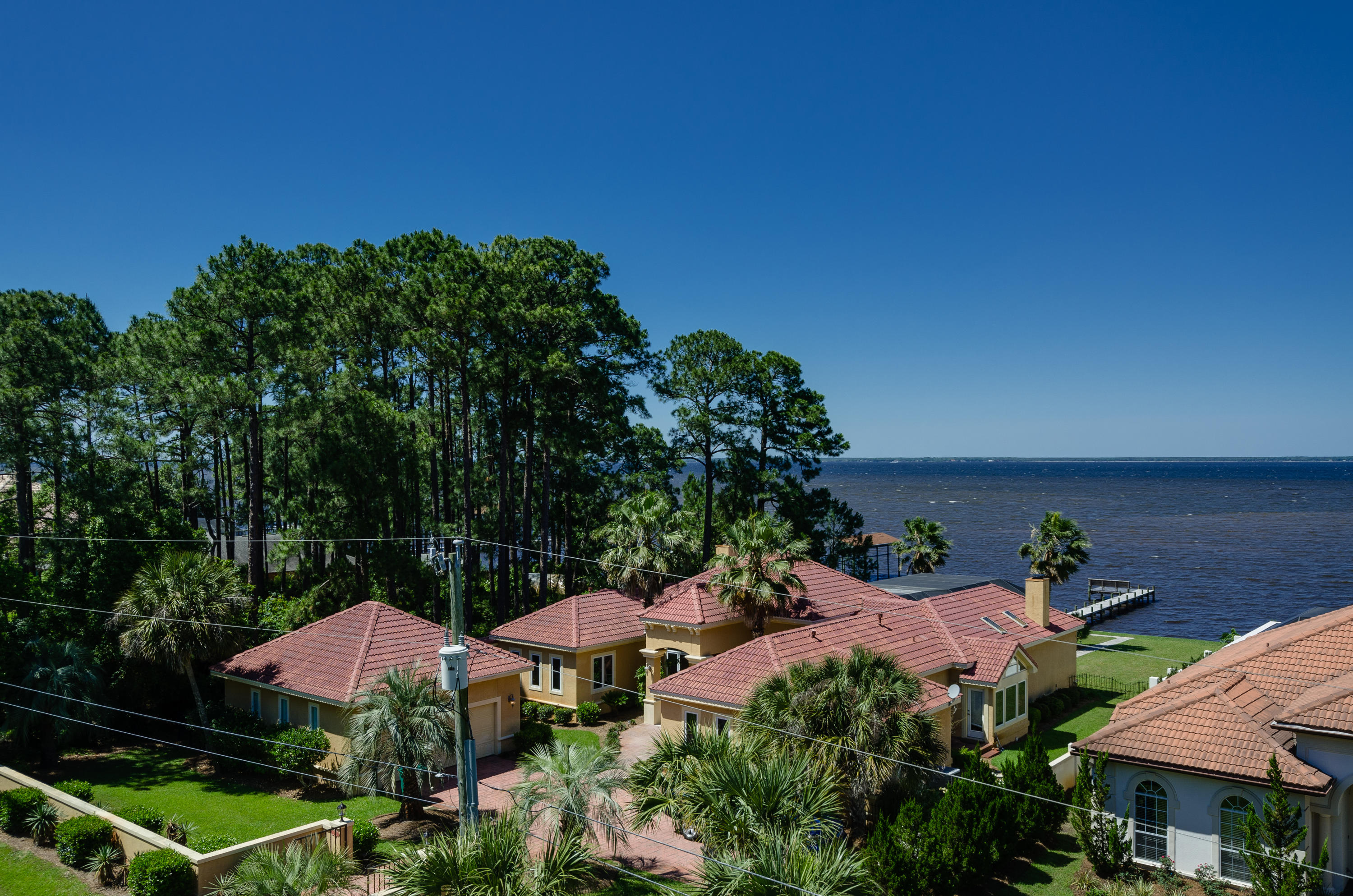 HOLIDAY SHORES ESTATES - Land