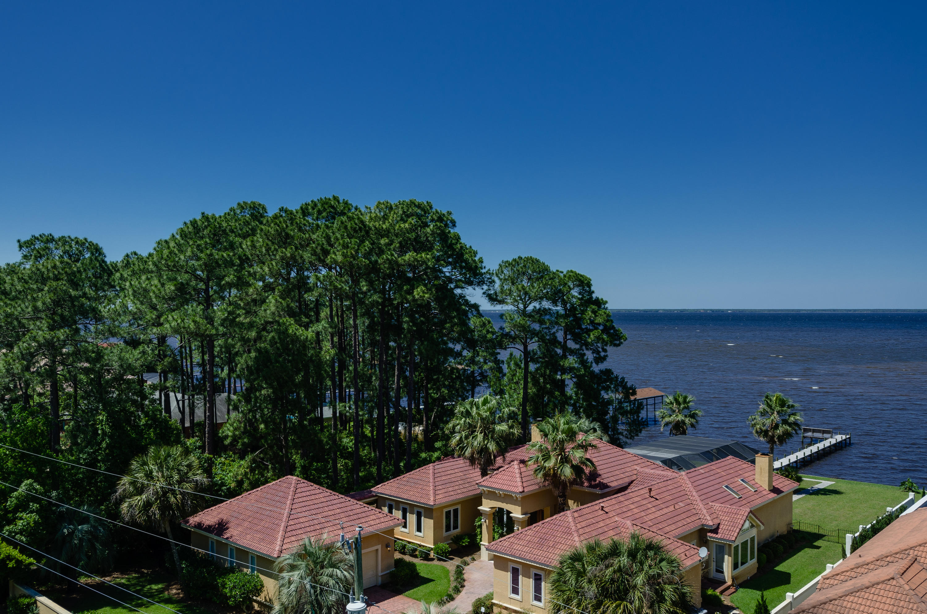 HOLIDAY SHORES ESTATES - Land