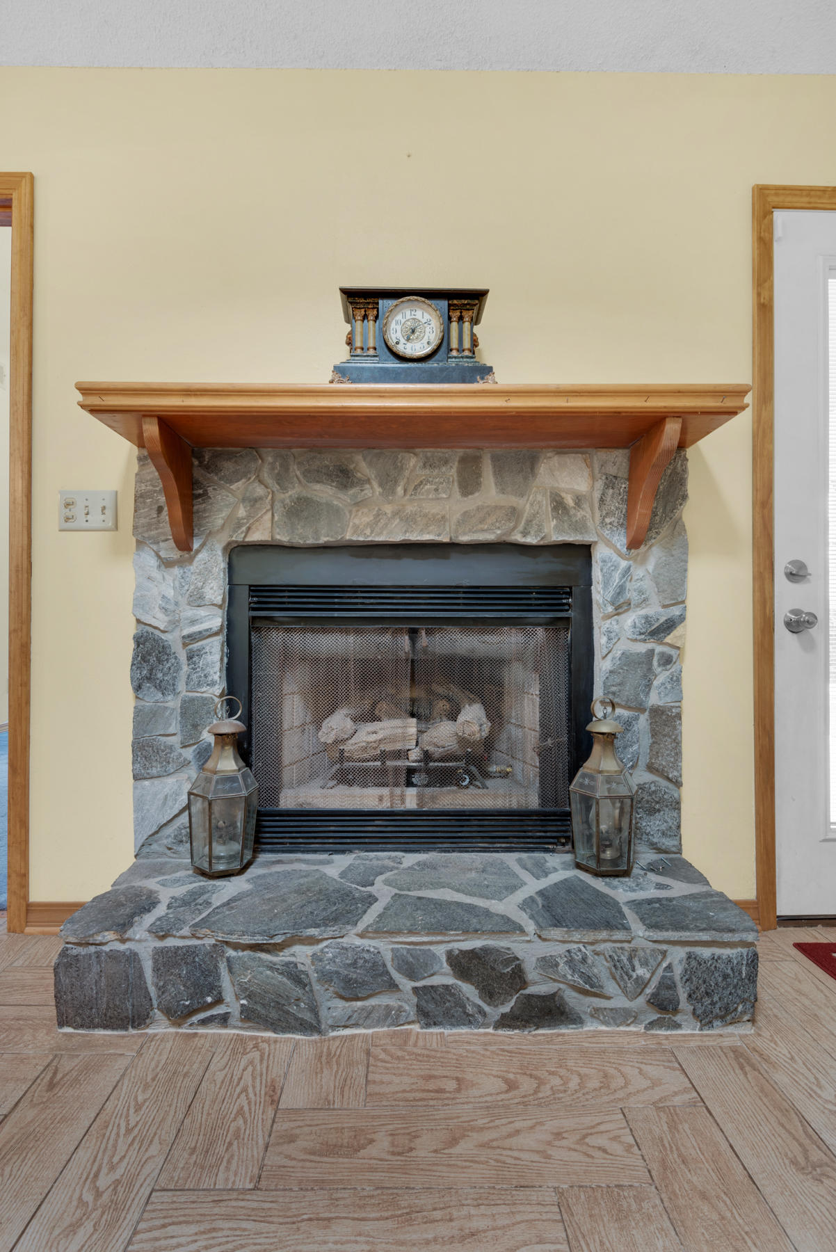 CREEKSIDE 4 - Residential