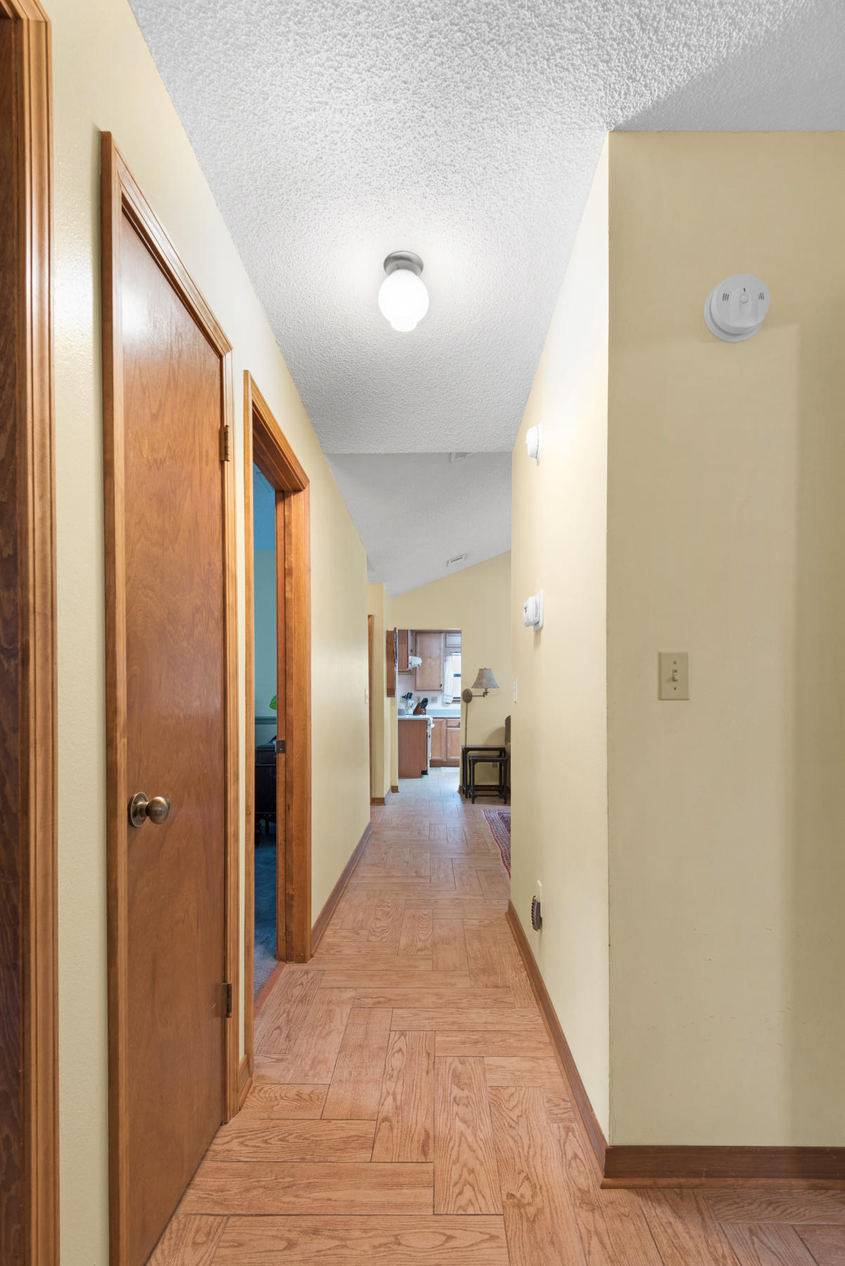 CREEKSIDE 4 - Residential