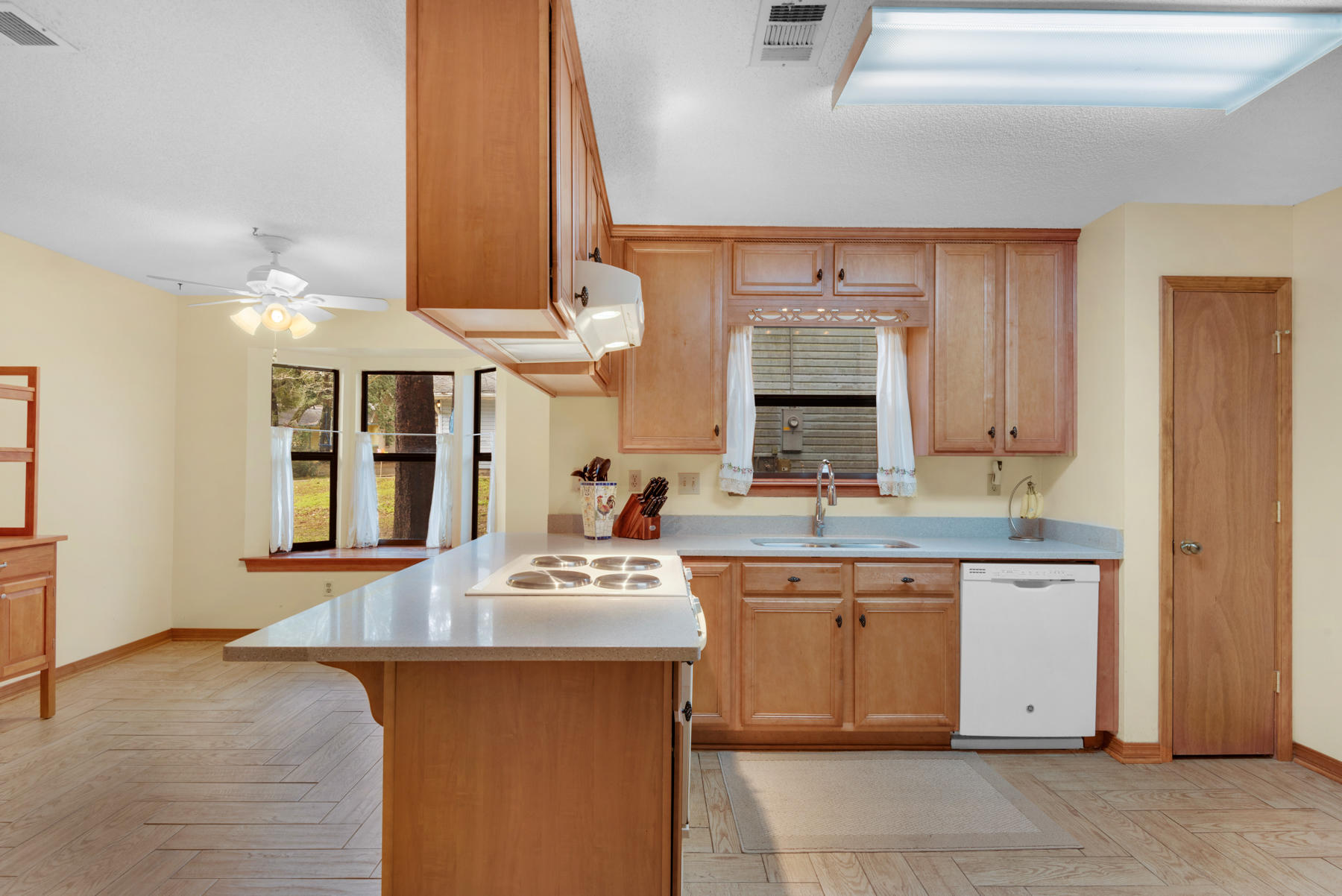 CREEKSIDE 4 - Residential