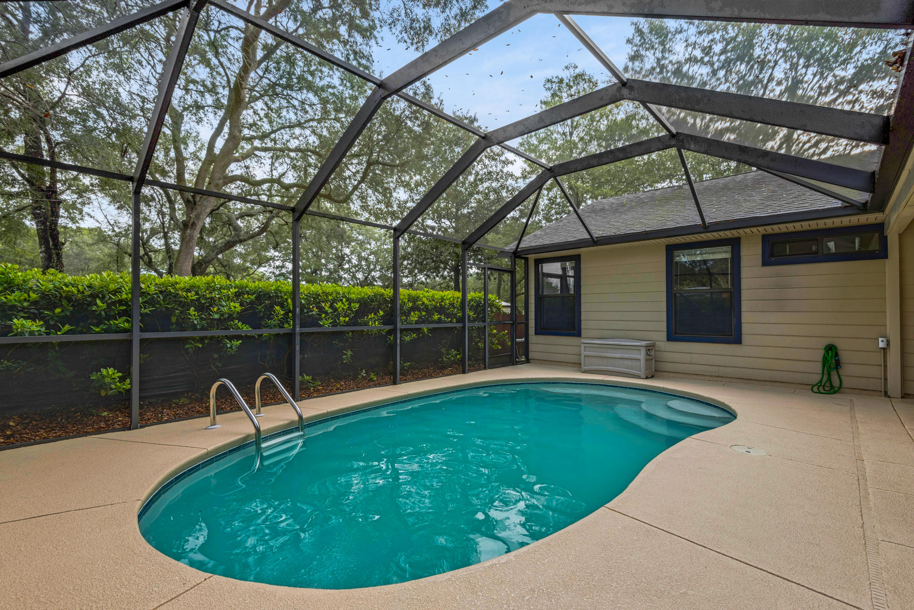 CREEKSIDE 4 - Residential