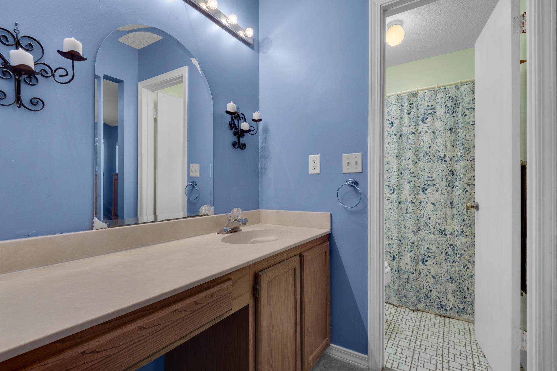 CREEKSIDE 4 - Residential