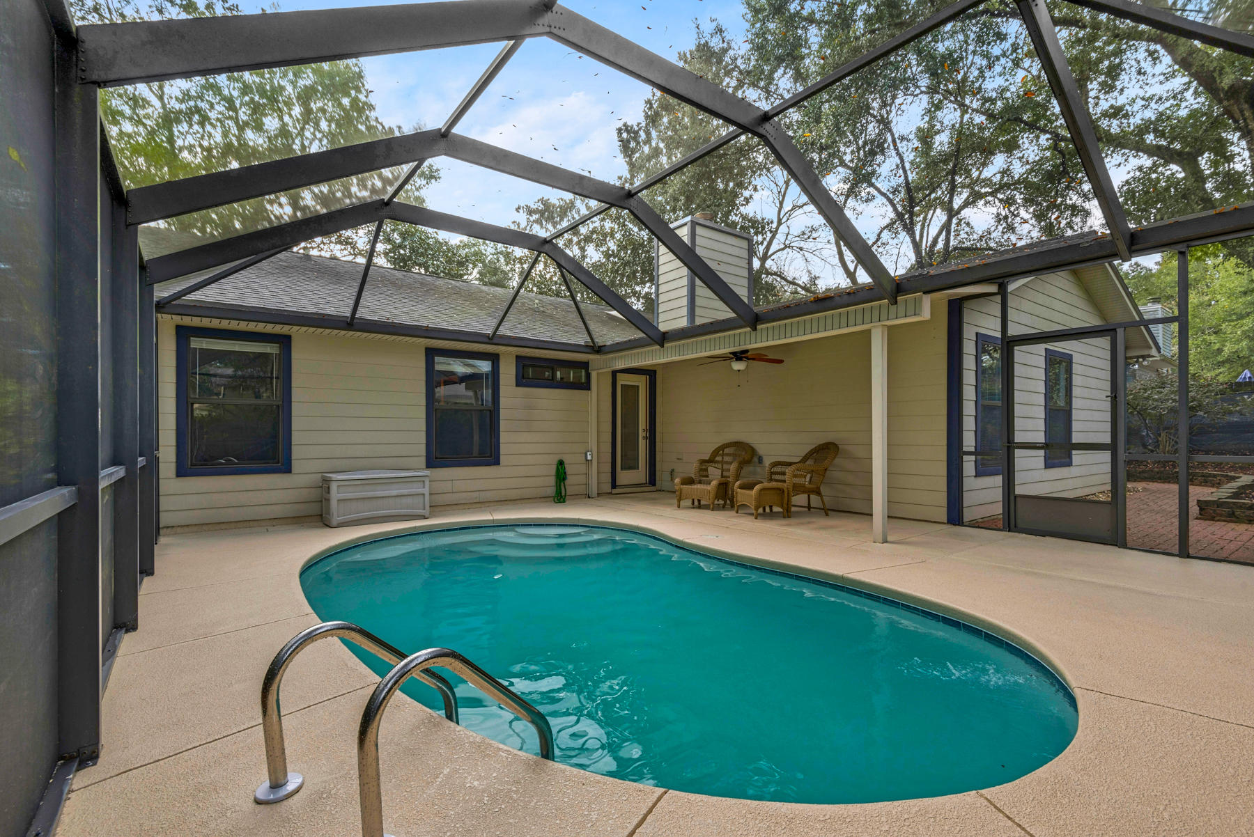 CREEKSIDE 4 - Residential